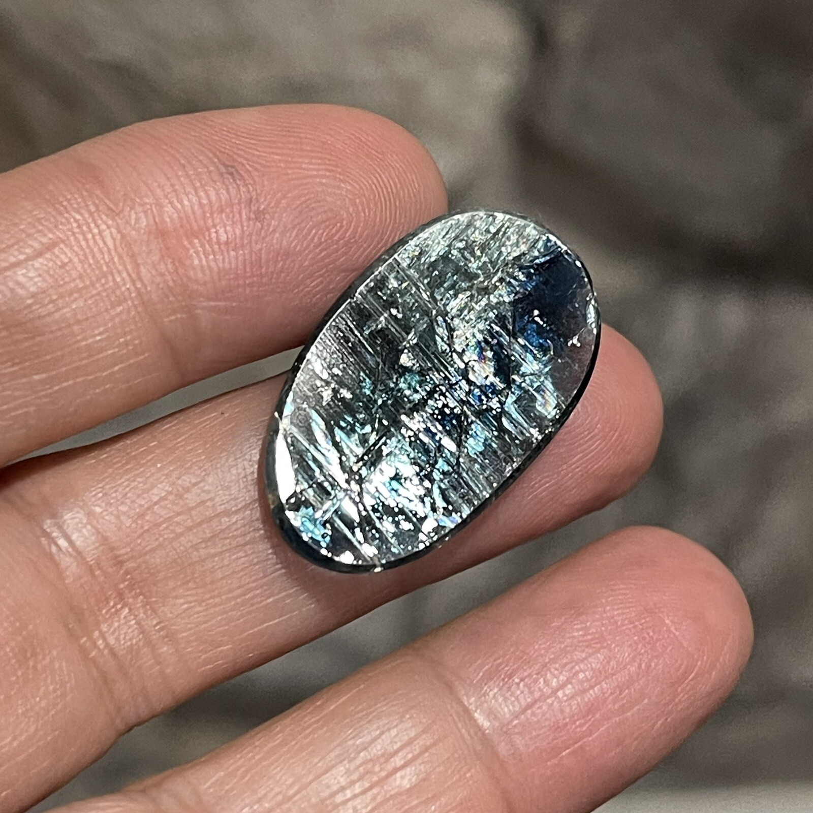 17.35ct 28×16.6×3.7mm Extra Shiny Large Teal Blue Rose Cut Kyanite Cabochon Gem