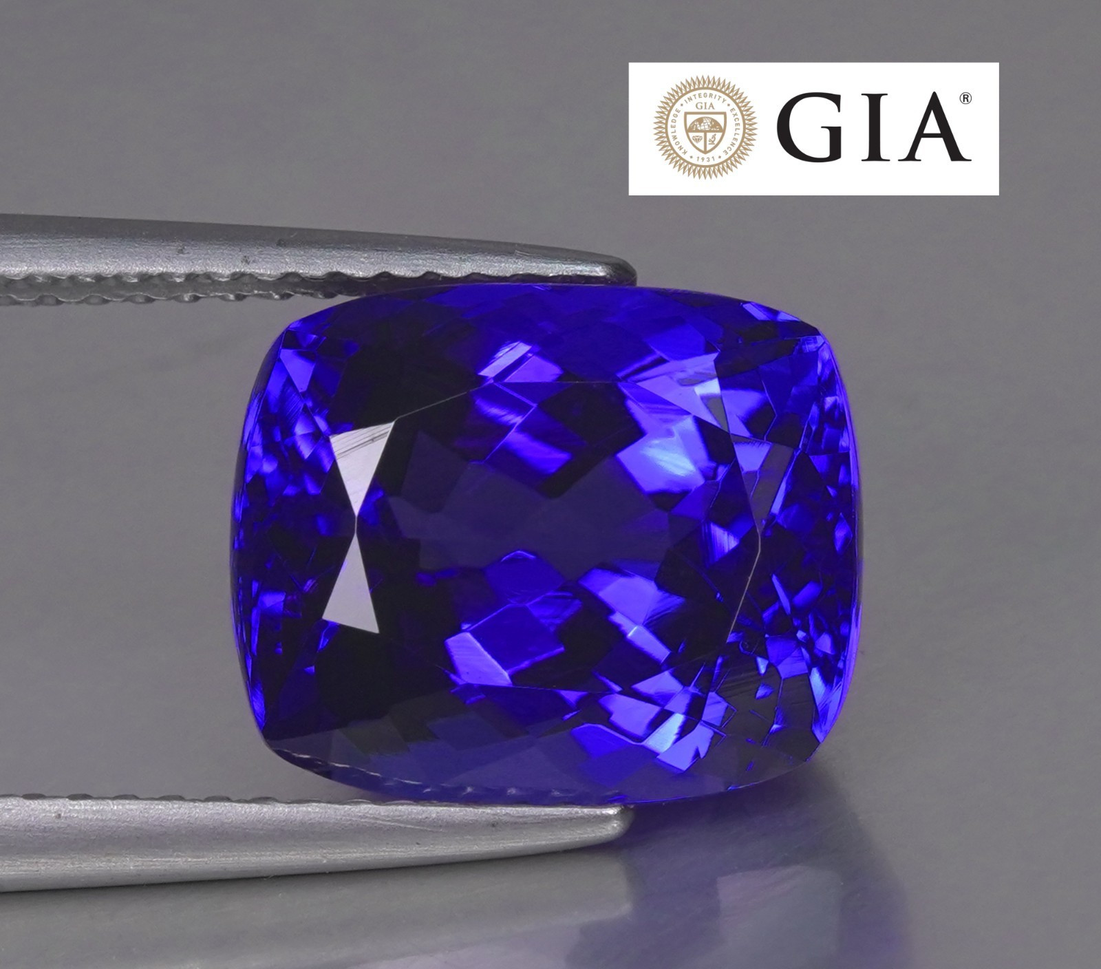 GIA Certified 7.71 Ct Natural Tanzanite Gemstone: Cushion Cut Orgin Tanzania