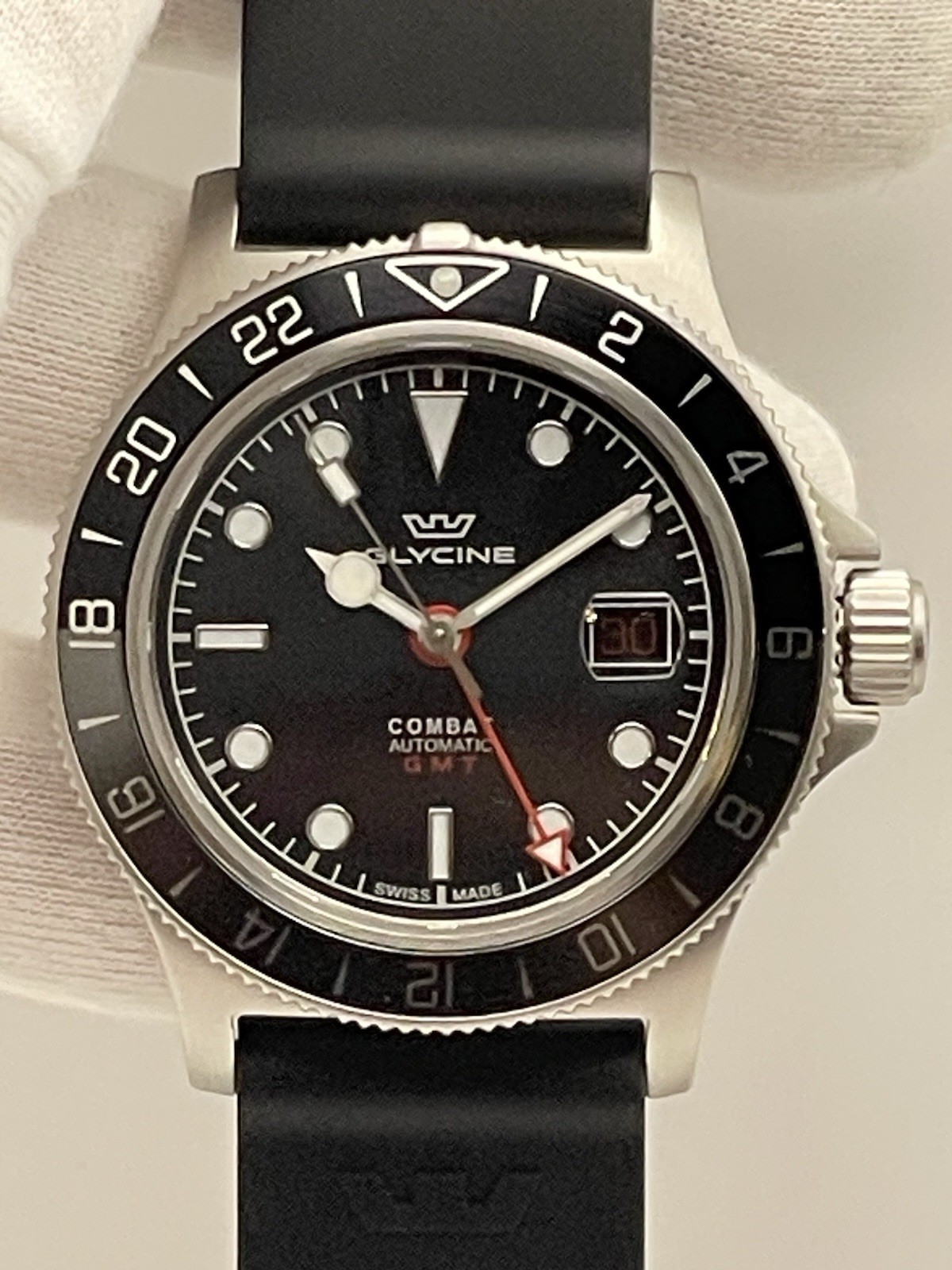 Glycine Combat Sub GMT GL0382 42mm Swiss Automatic Movement