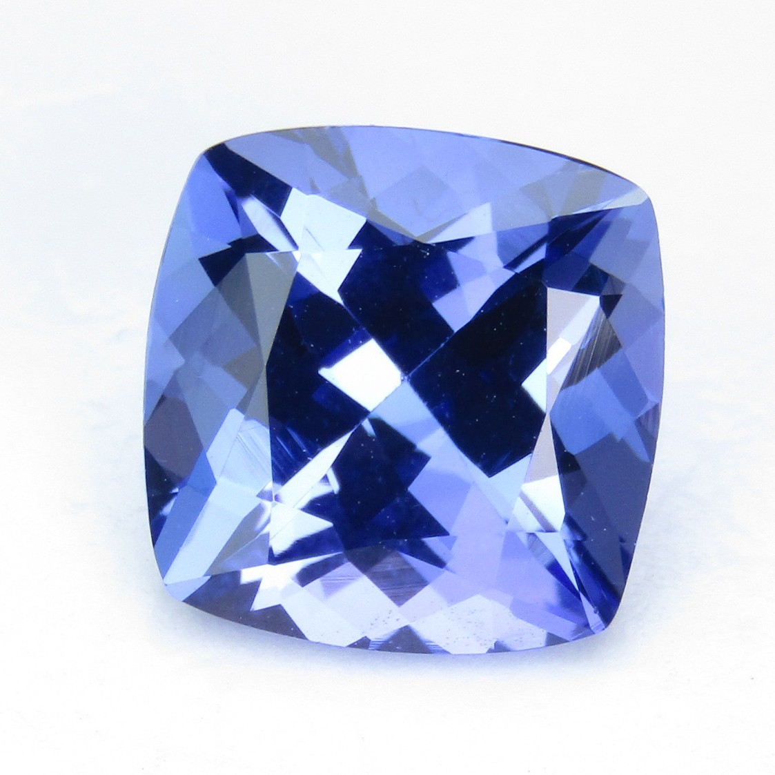 2.88Cts Marvelous Natural Collection Violet Blue Color Tanzanite Cushion Cut