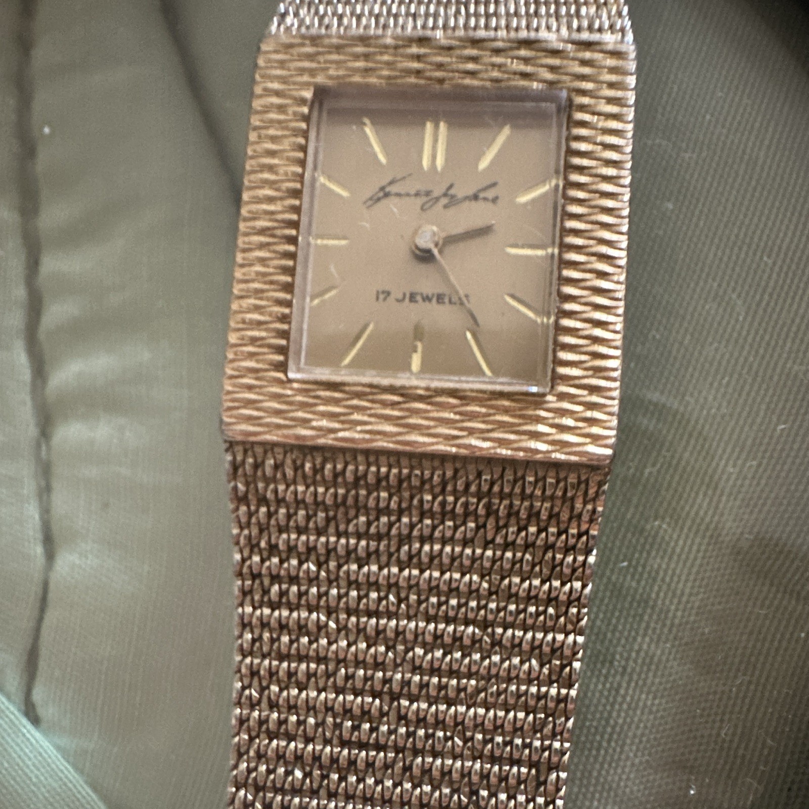 Kreisler Women’s 17J Manual Wind Rectangle Watch Gold Mesh Band Analog