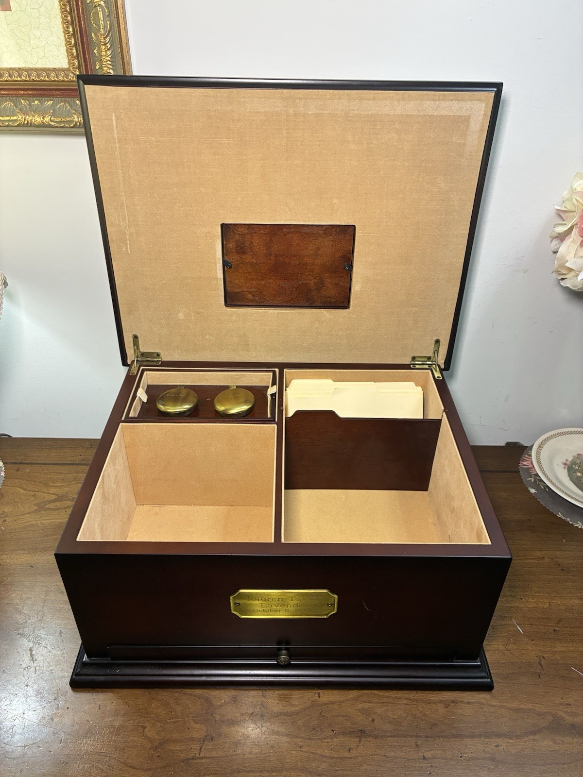 Vintage Bombay Co Large Mahogany Wooden Keepsake Jewelry Box Brass Picture Frame