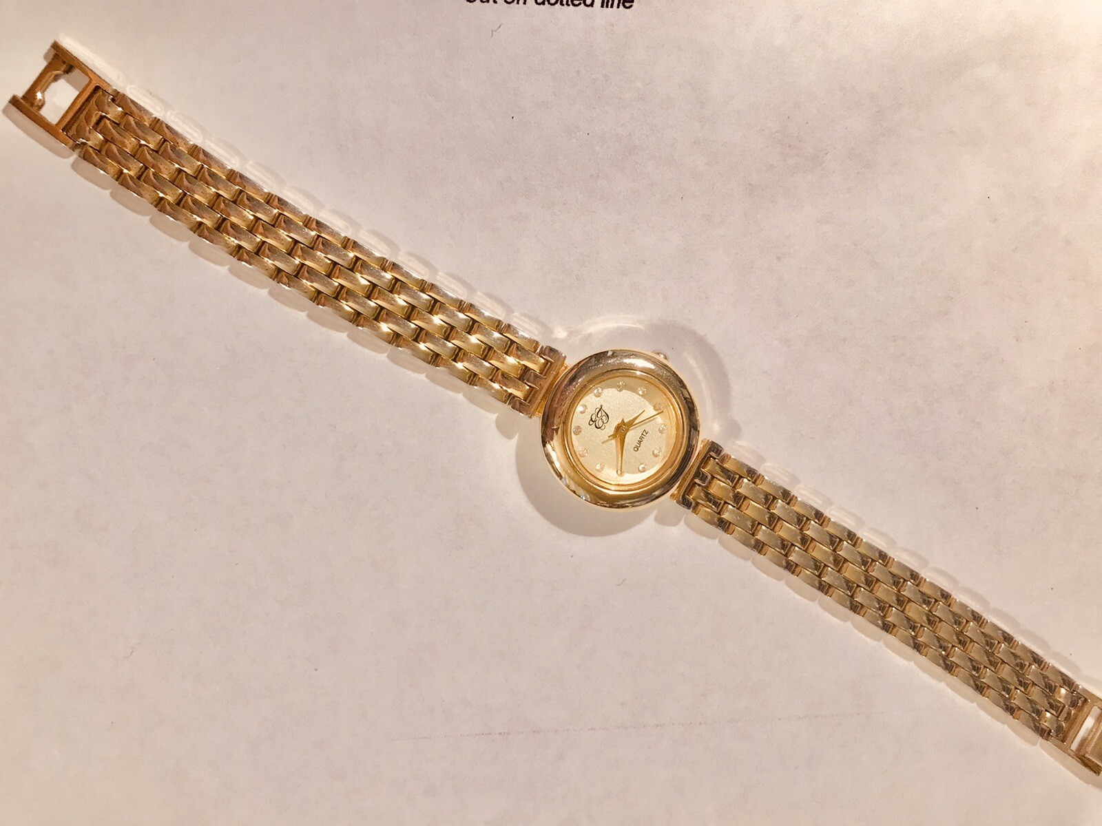 Ladies goldtone watch. E T Quartz, great condition! New Battery.