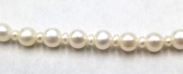 Japanese Akoya Pearl Necklace 14K Yellow Gold 585 Clasp Uniform Alternating Patt