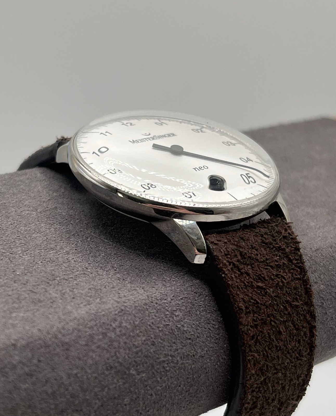 Meistersinger Neo 36 Single Hand Men’s Swiss Made Automatic Watch – 08209