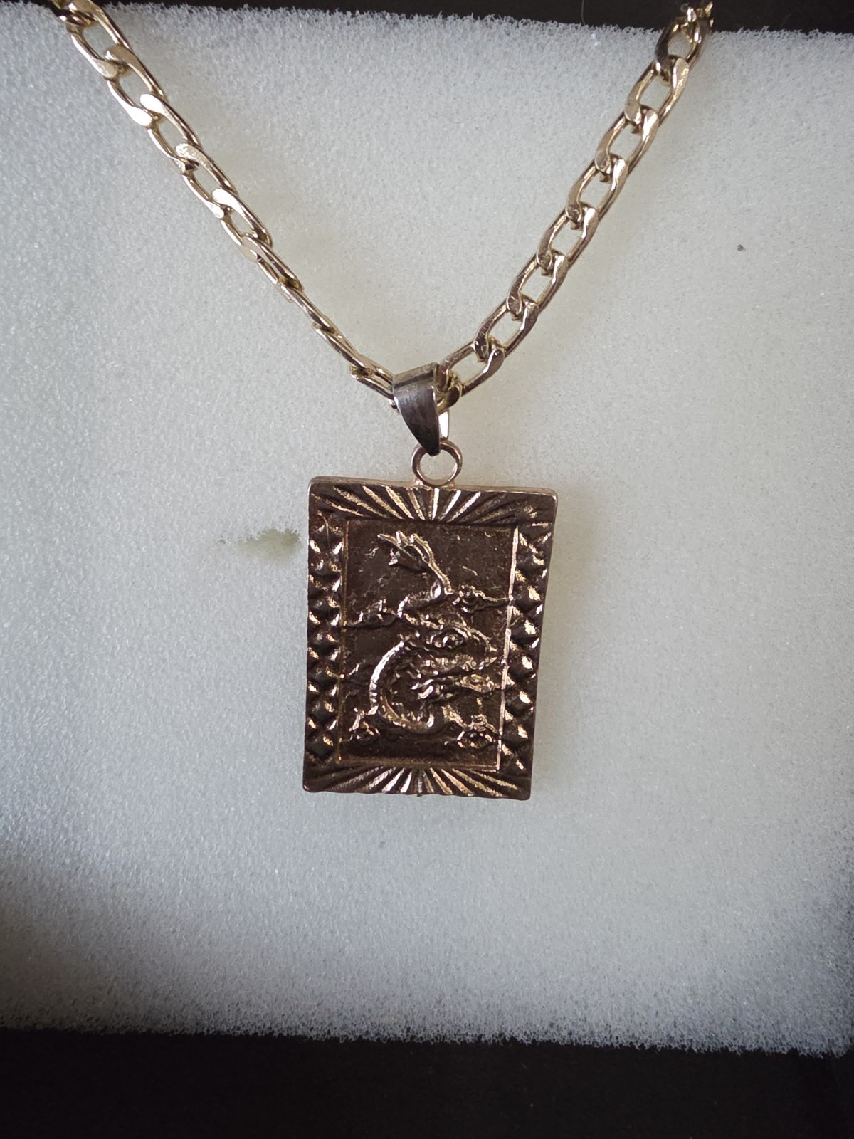 Gold Tone Figaro Chain Necklace Rectangle Etched Pendant Adjustable Lobster