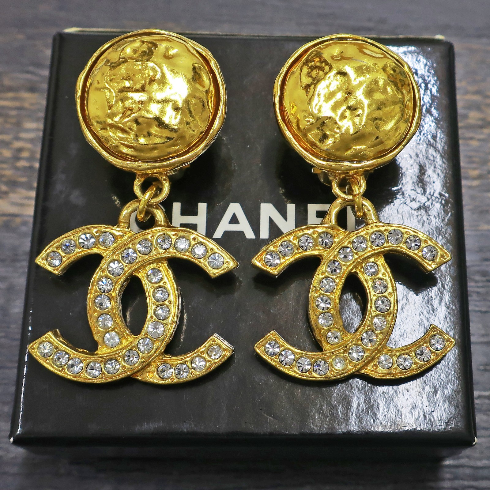 CHANEL Gold Plated CC Logos Rhinestone Swing Vintage Earrings #1399c Rise-on