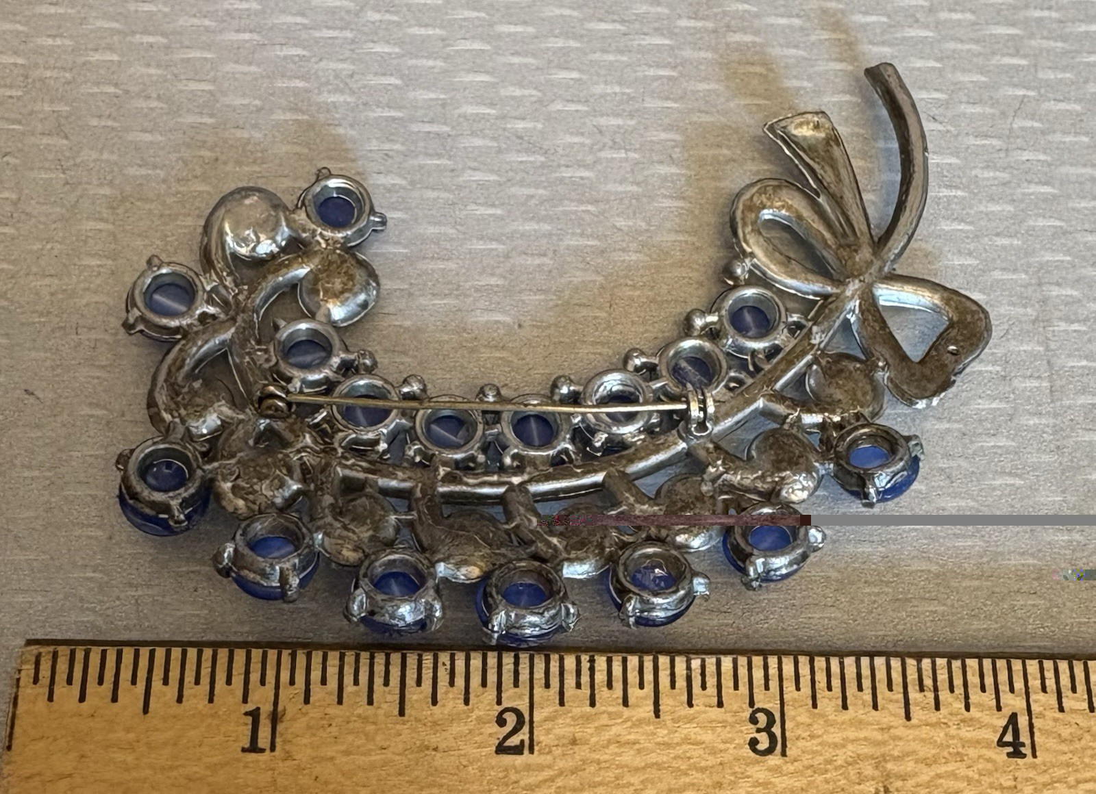 Retro 40s Vintage Brooch Blue Moonglow Lucite Cabs Rhinestone Feather Spray 4”