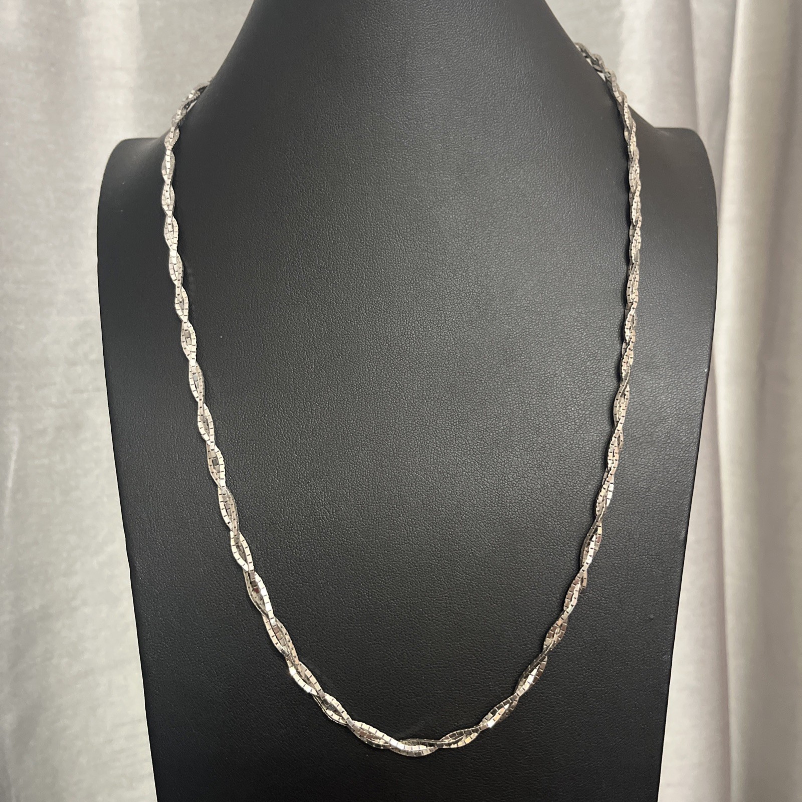 Vtg Sterling Silver SU Italy 3 Strand Braided Box Chain Necklace 24.5” 4mm 22.4G