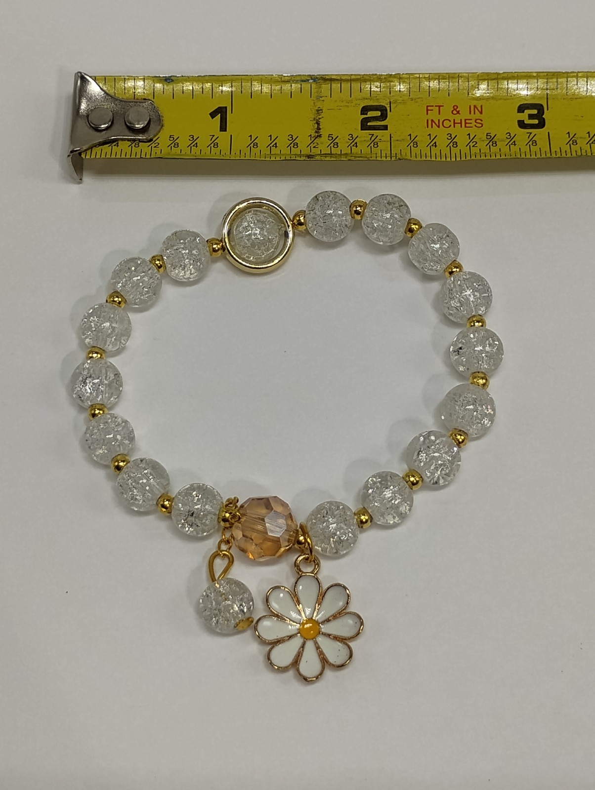 BRAND NEW Sparkly Daisey Charm Stretch Bracelet w/ Clear Beads