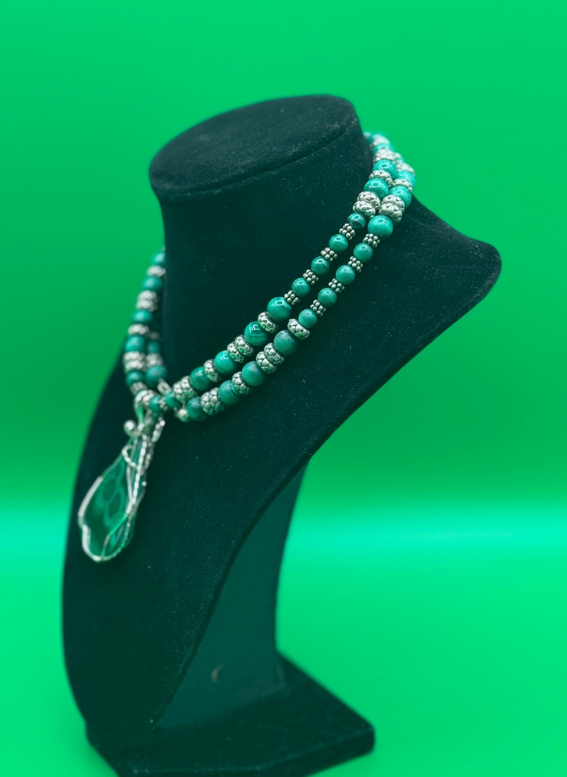 Malachite and sterling wire wrapped pendant necklace handcrafted 28 in 140 gm