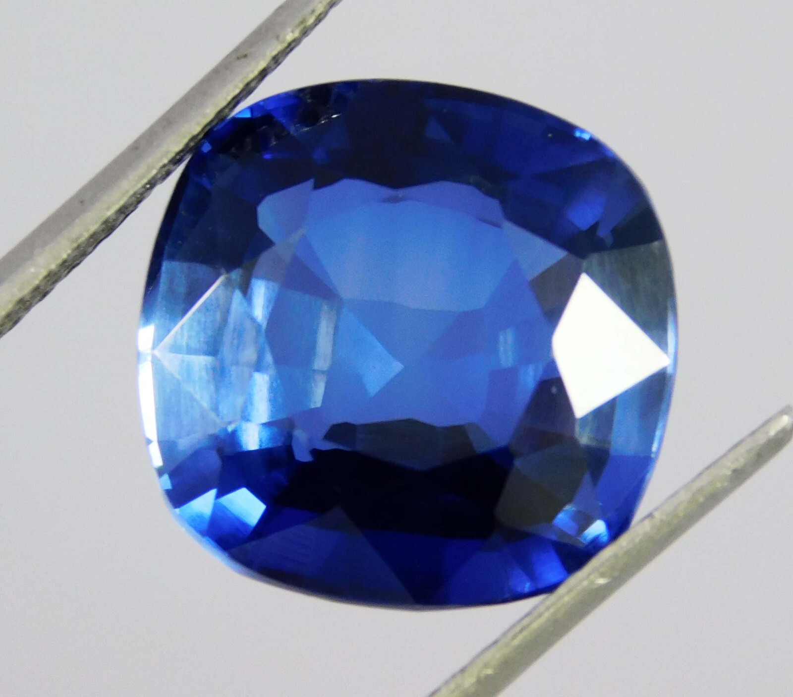CERTIFIED 11.45 Ct Natural California Blue Rare Benitoite Cushion Cut Gemstone