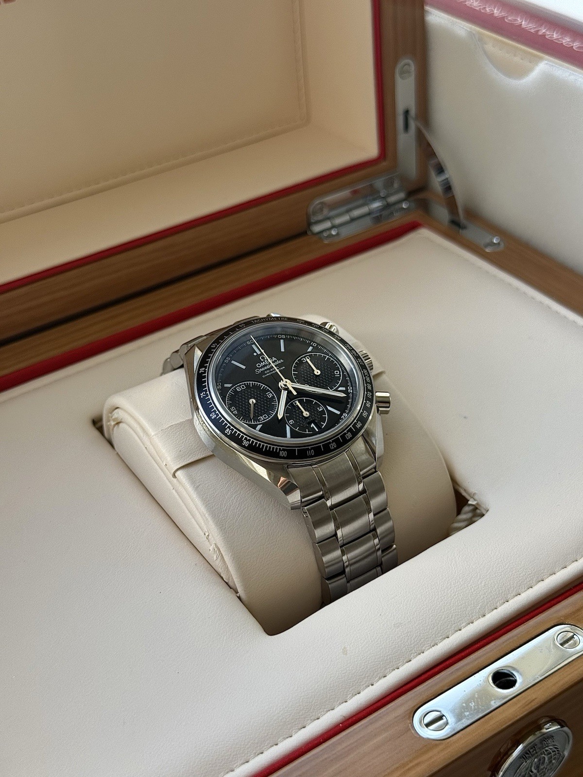 Omega Speedmaster Racing Black 40mm Serviced 2026 Ref. 326.30.40.50.01.001