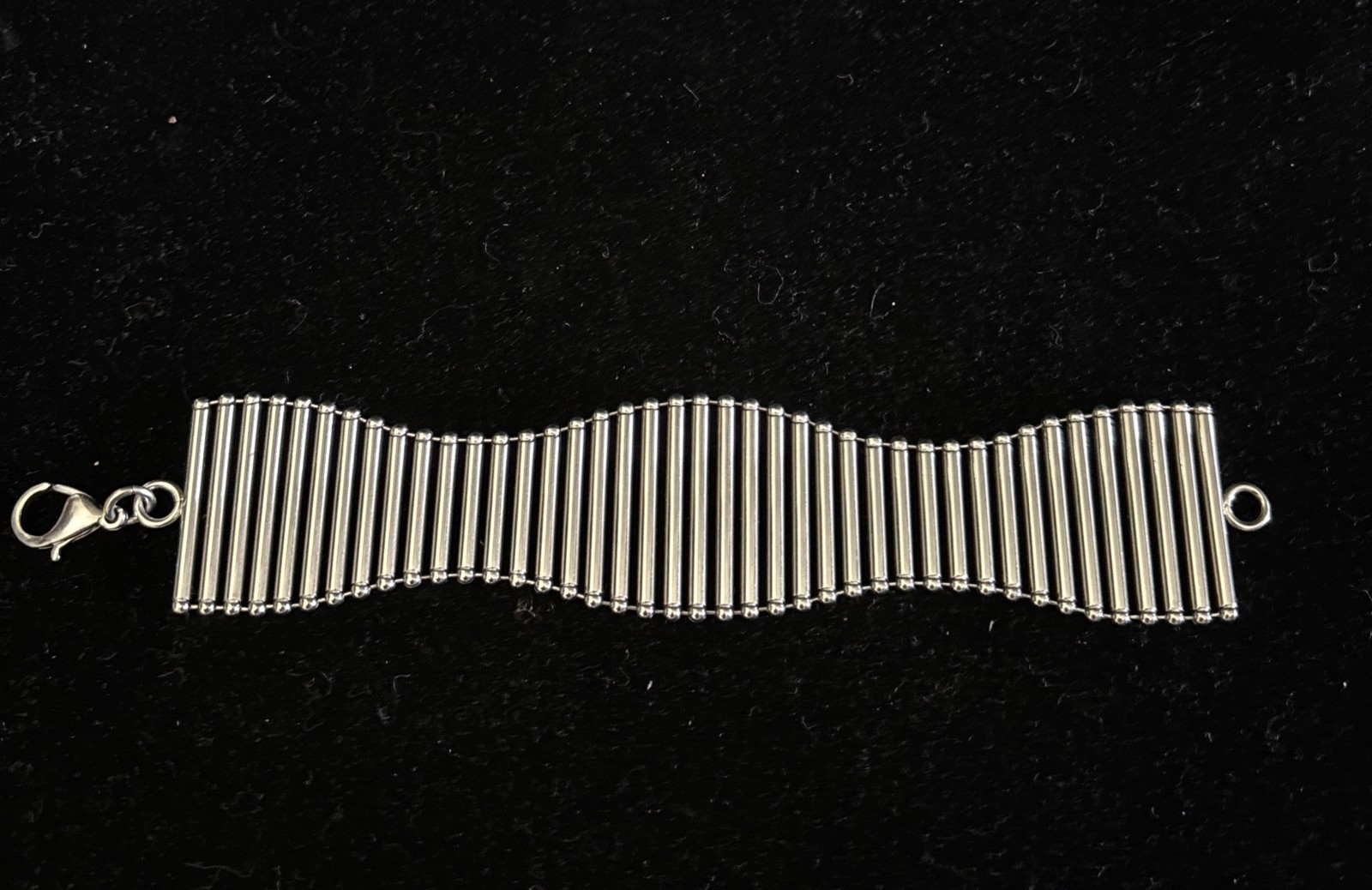 Vintage INOX Woman’s Stainless Steel Bracelet Size 7 1/2 29 Grams