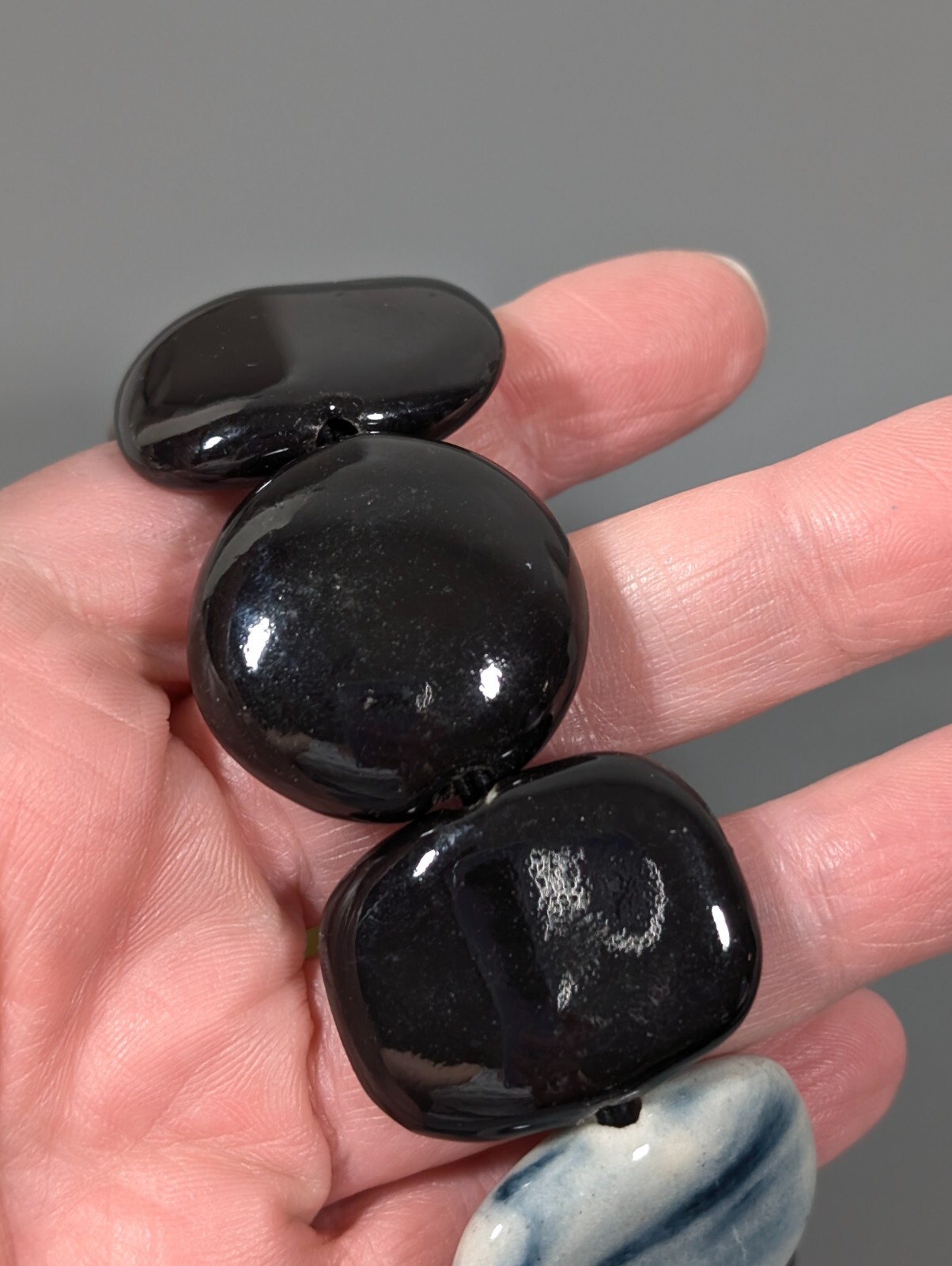 Bold Black Gray Yellow Ceramic Acrylic Chunky Bead Stretch Bracelet 7 inch