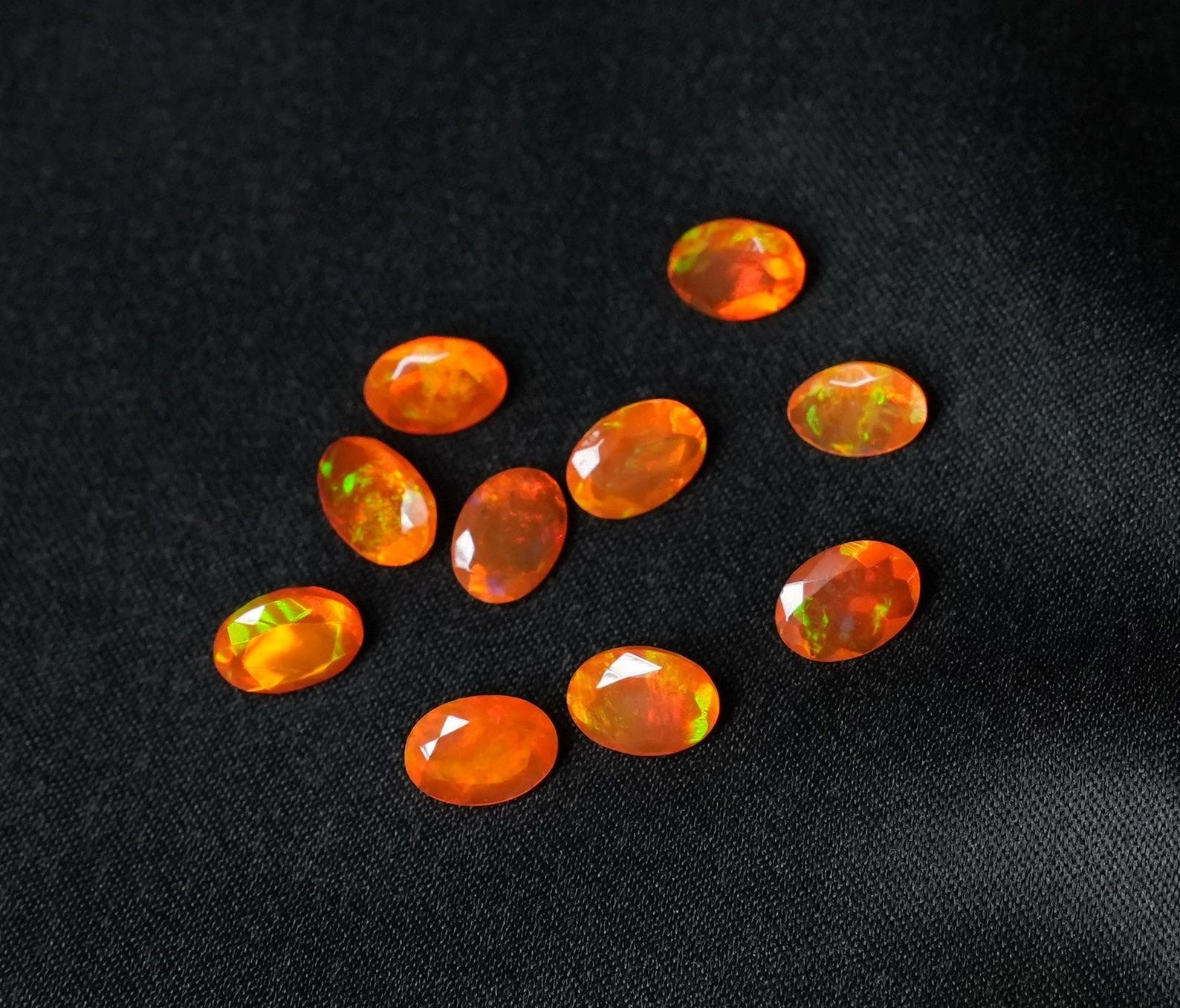 Natural Orange Ethopian Opal Oval Faceted Cut 3x5mm To 8x10mm Loose Gemstone