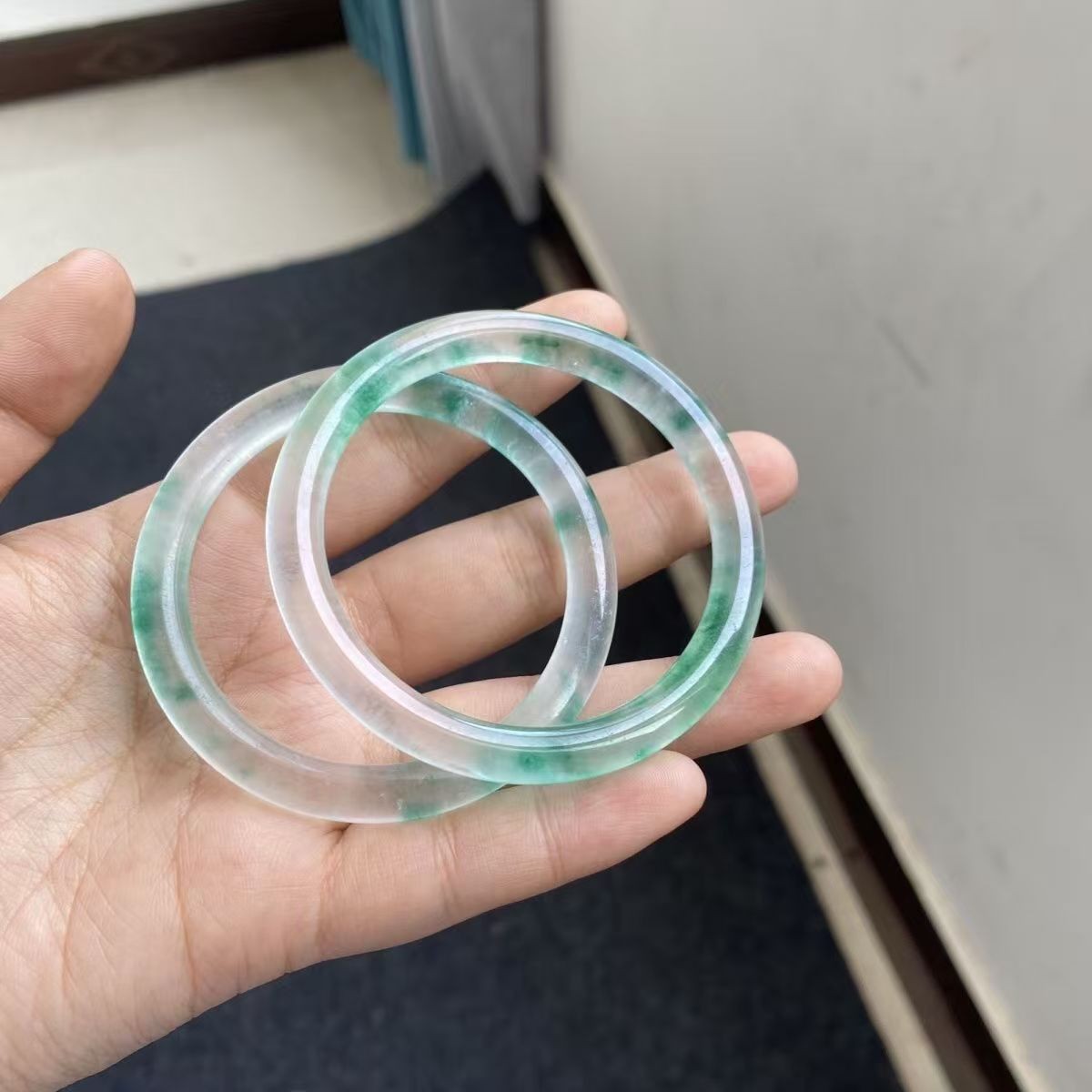8MM Beautiful Natural Round Green Jade Jadeite Gemstone Bangle Bracelet 52-64mm