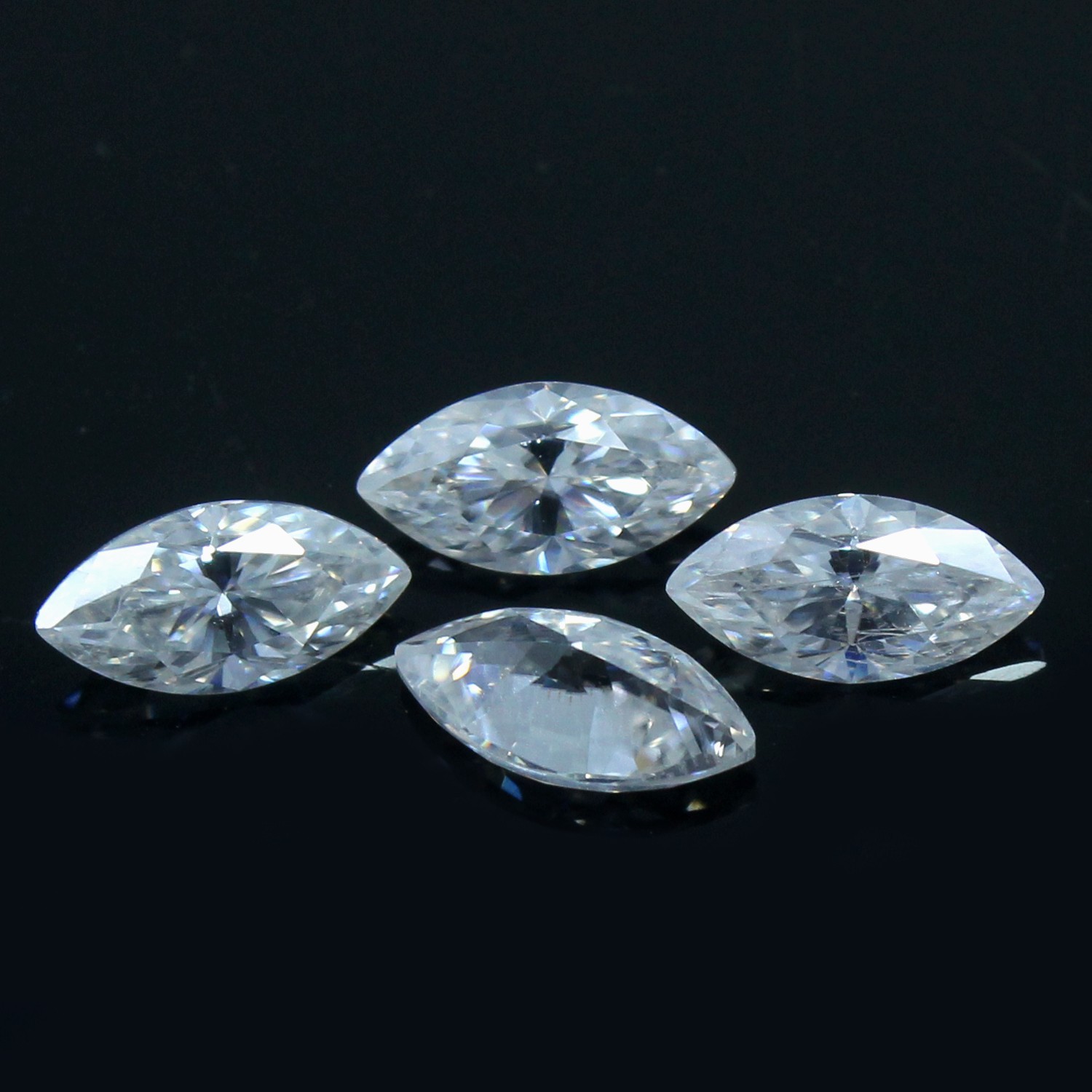 Natural Certified D Color VVS1 Excellent 2.5×5 MM Marquise White Diamond 4 Pcs