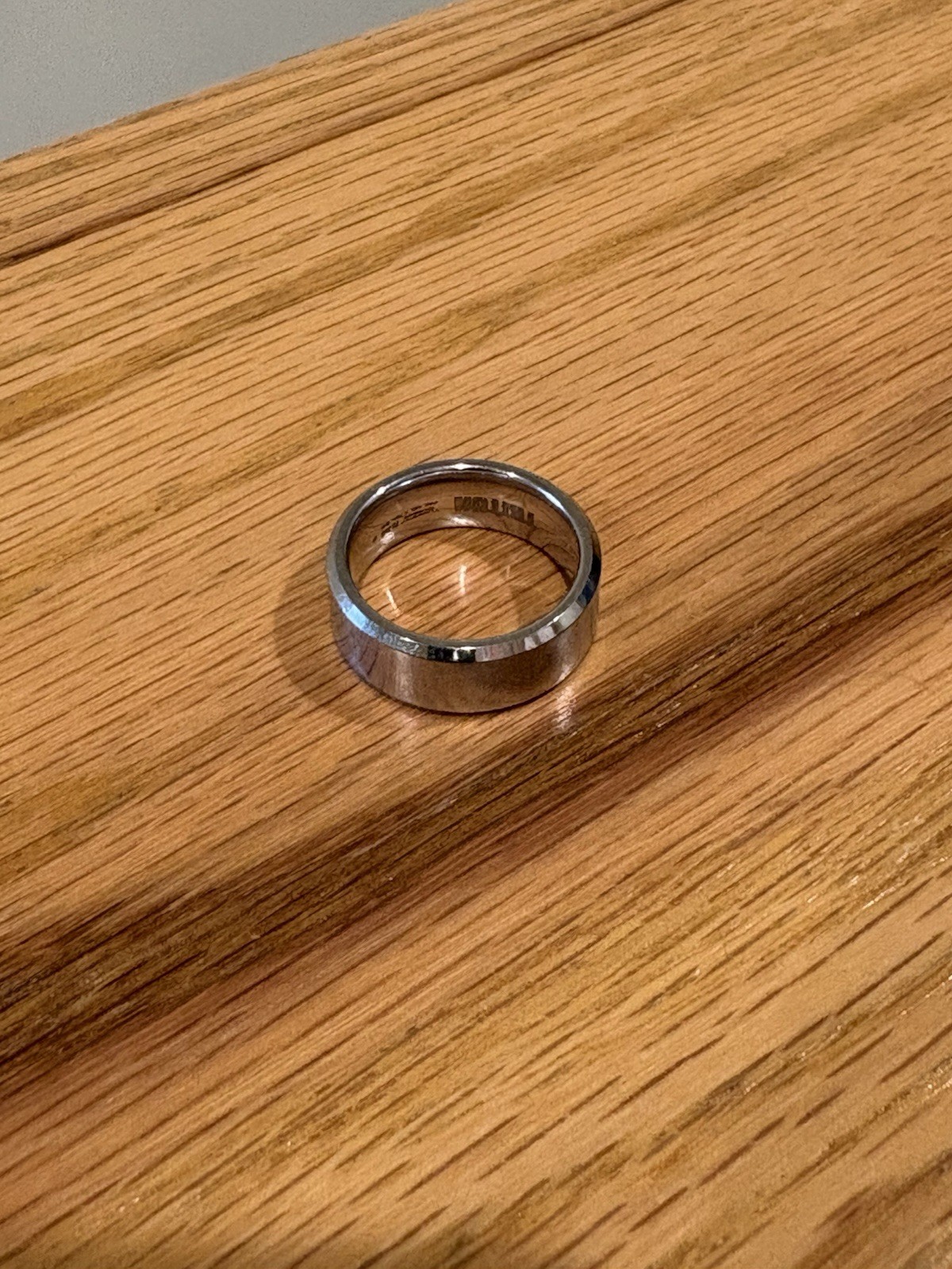Triton Men’s Tungsten Carbide TC 850 Size 9 Wedding Band Silver