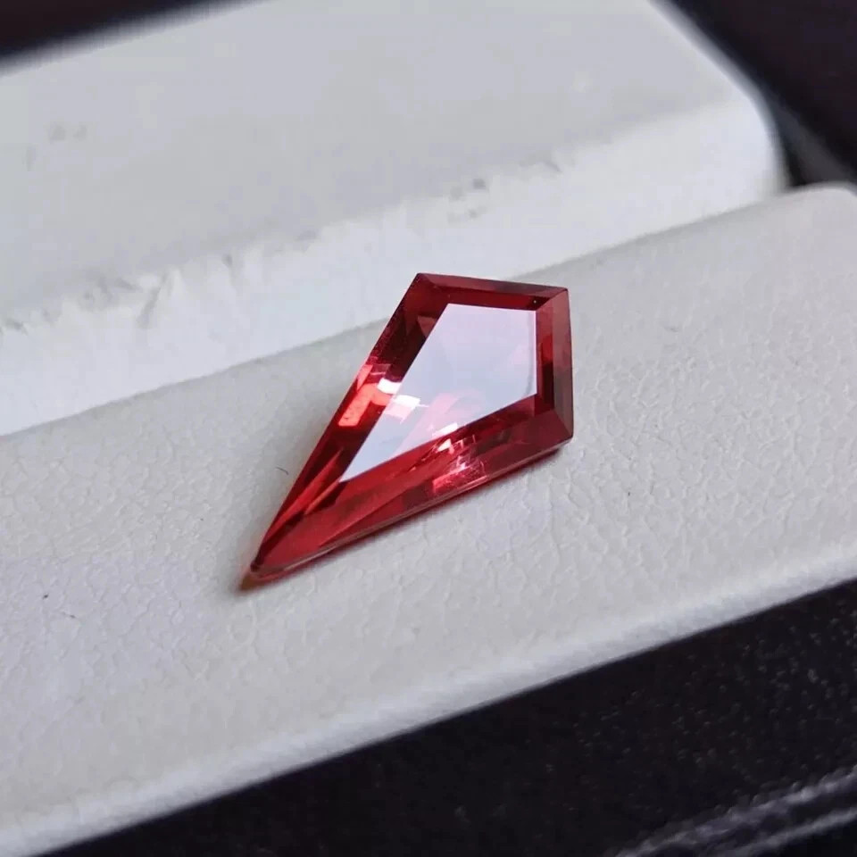 Padparadscha Sapphire 10.00 Ct+ Kite Cut Natural Sri Lanka Loose Gemstone