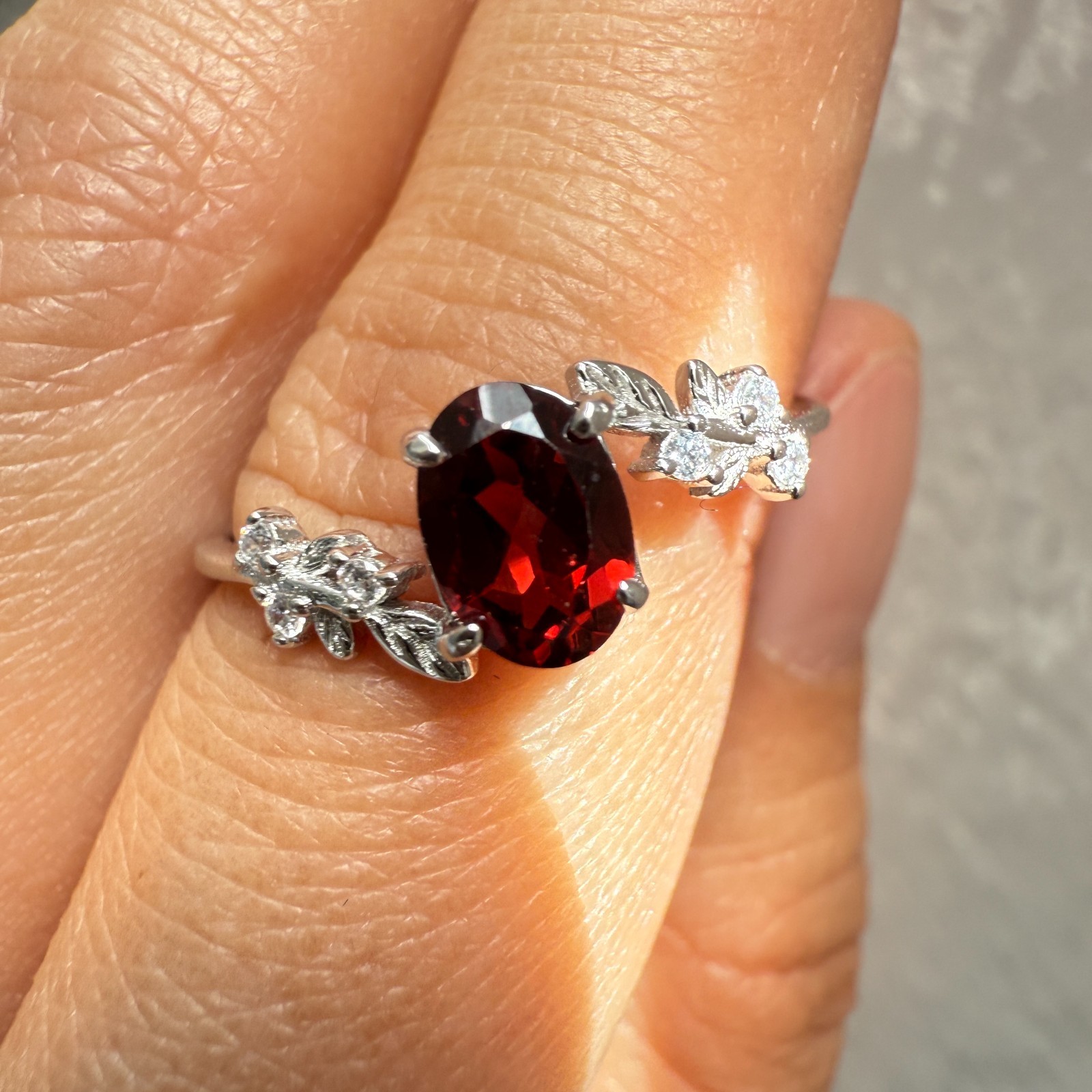 925 Sterling Silver Ring 7x5mm Natural Rhodolite Garnet Gemstone Zircon Flower