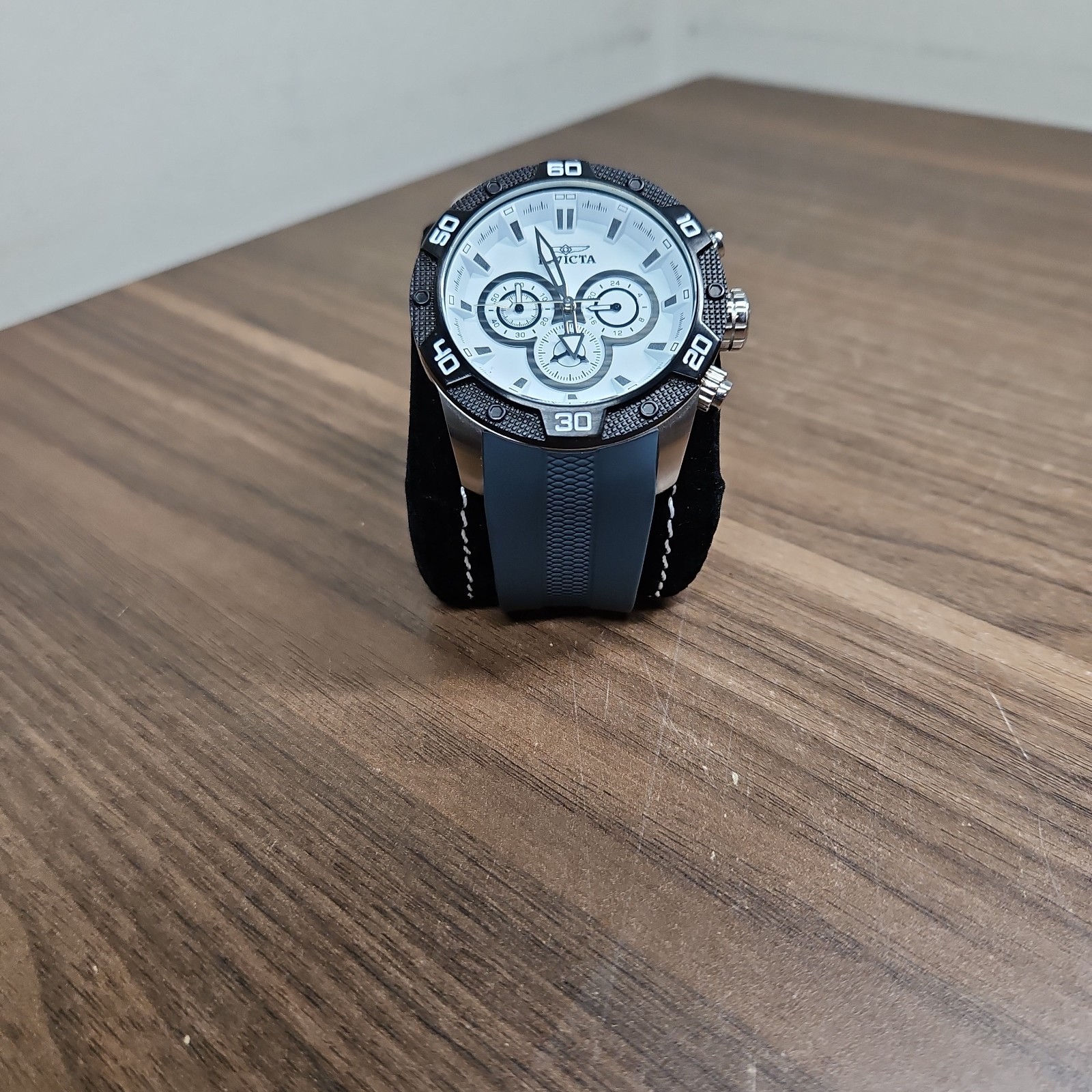 Invicta 48mm Pro Diver Mens Watch Model# 27979 Flame Fusion Crystal (Needs Batt)