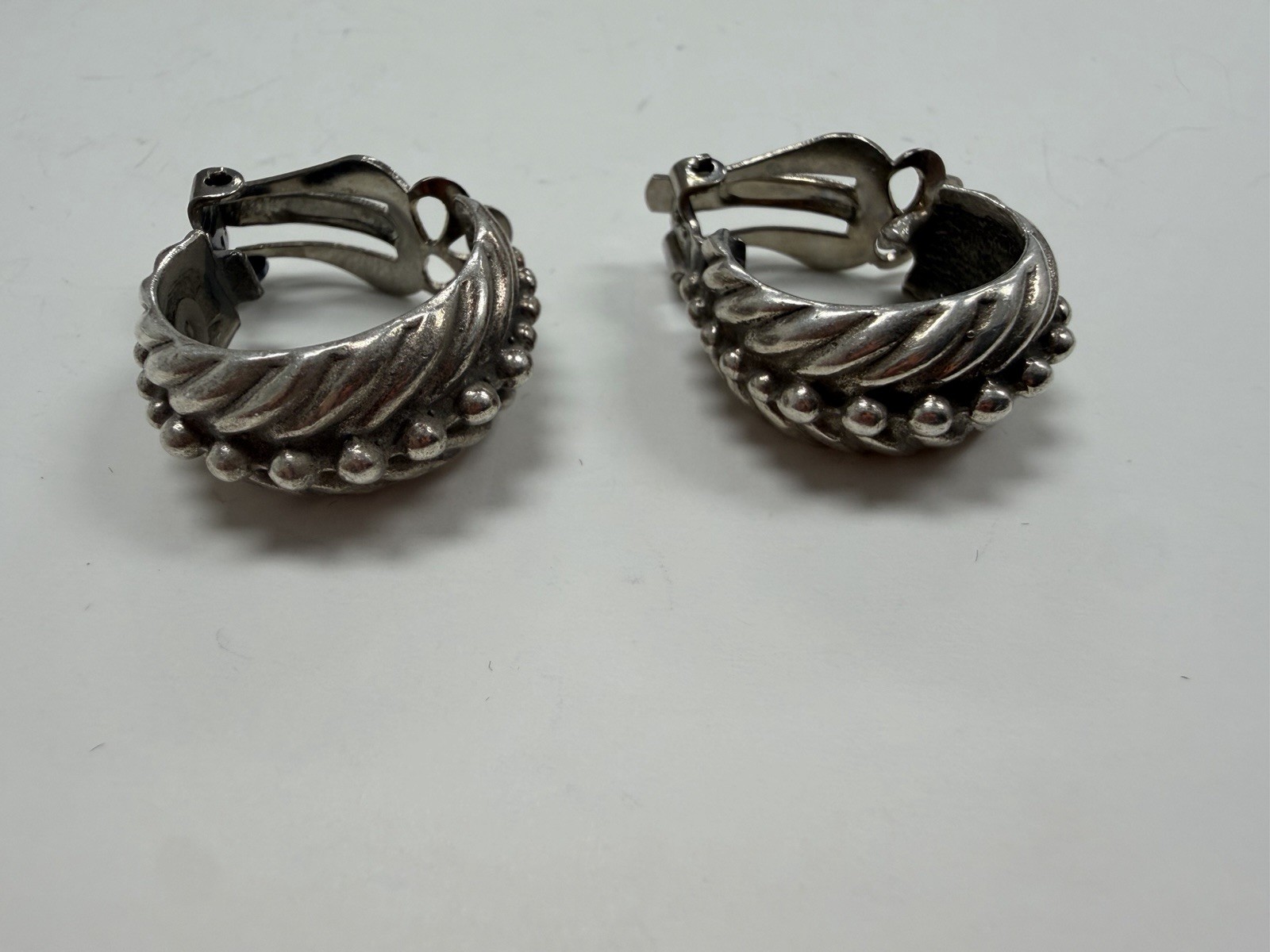 Rare 925 Sterling Silver Twisted Row Bead Clip On Hoop Earrings 13G L154