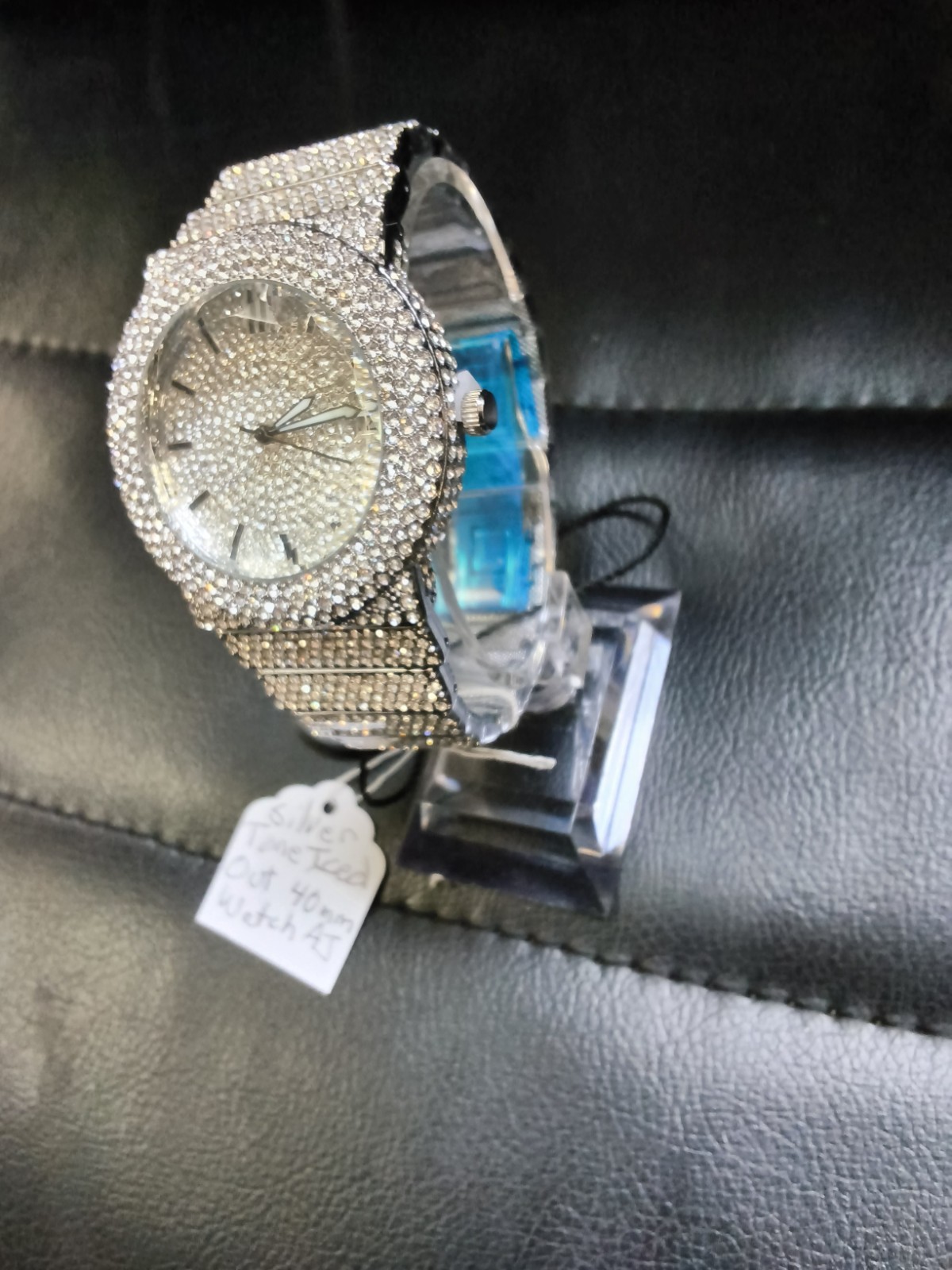 AJ Silver Tone Iced Out Quartz Watch 40mm Crystal Dial Date Men’s NewPrice:…