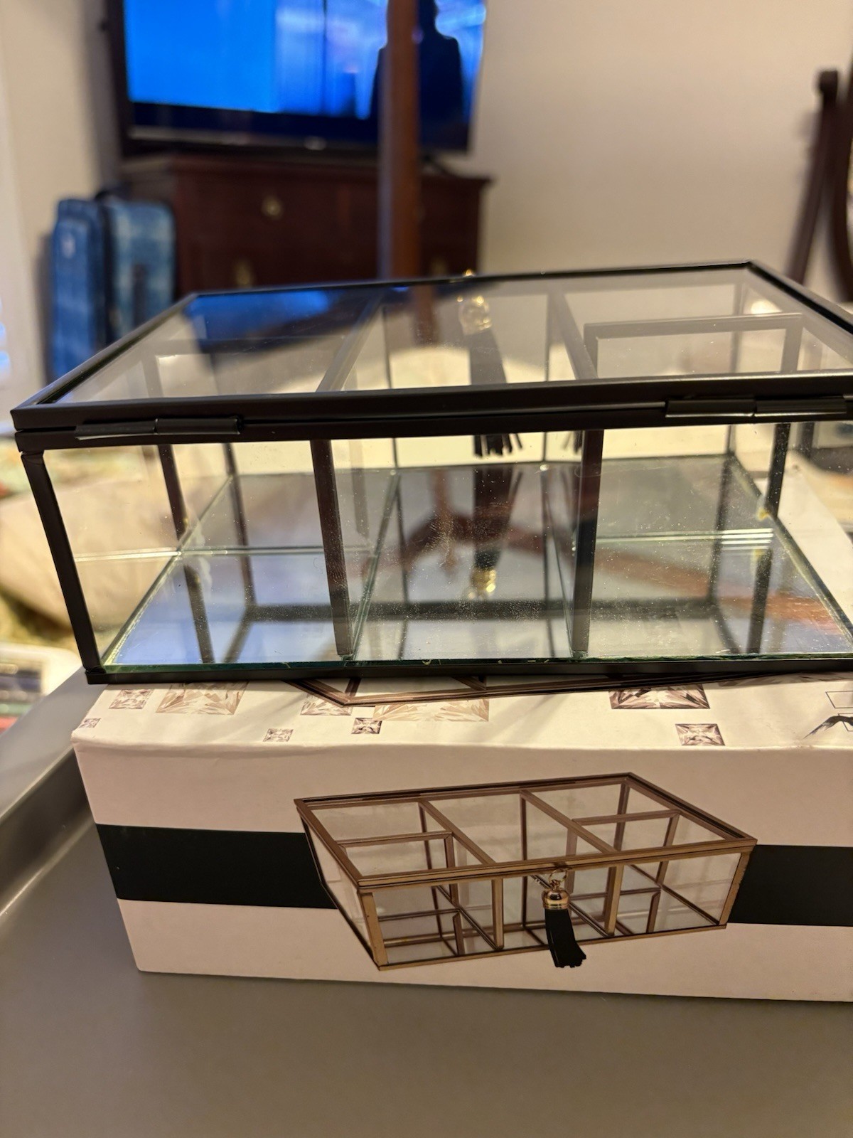 Glass Jewelry Box 5 Sections 7″x5″X 2.5″ New In Box. S 2