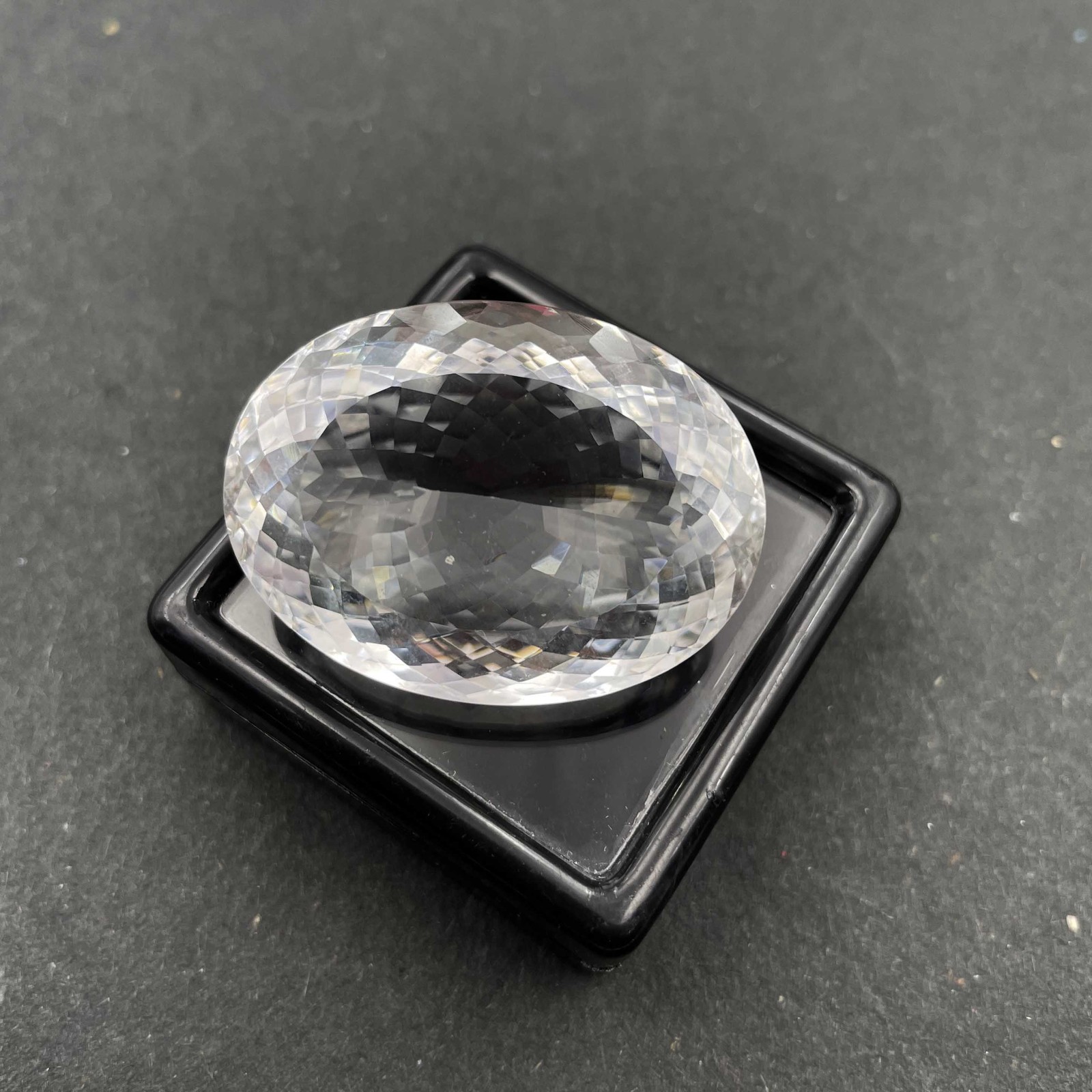 Natural Crystal Quartz Oval Cut Flawless Gemstone 25*37 MM 109 CT