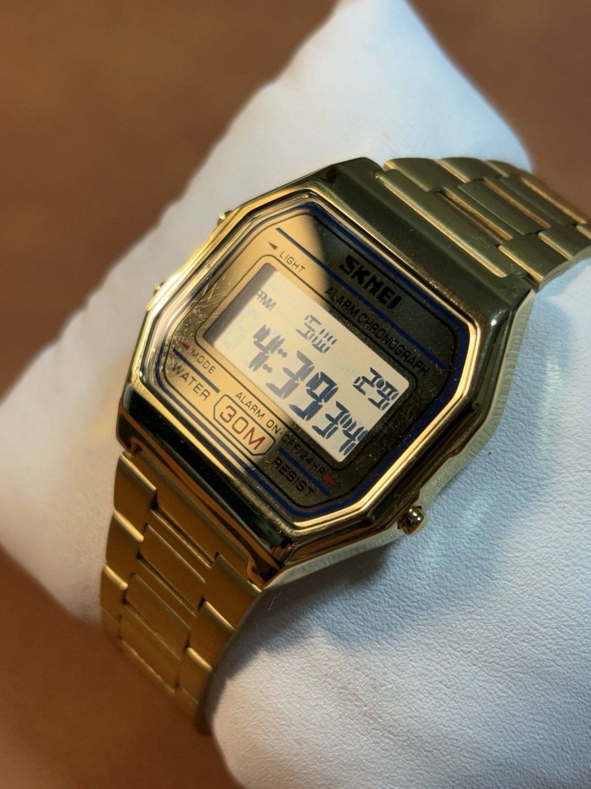 Retro Design Skmei Digital Men Watch WR30M,Gold Tone,Chrono,Alarm,Runs