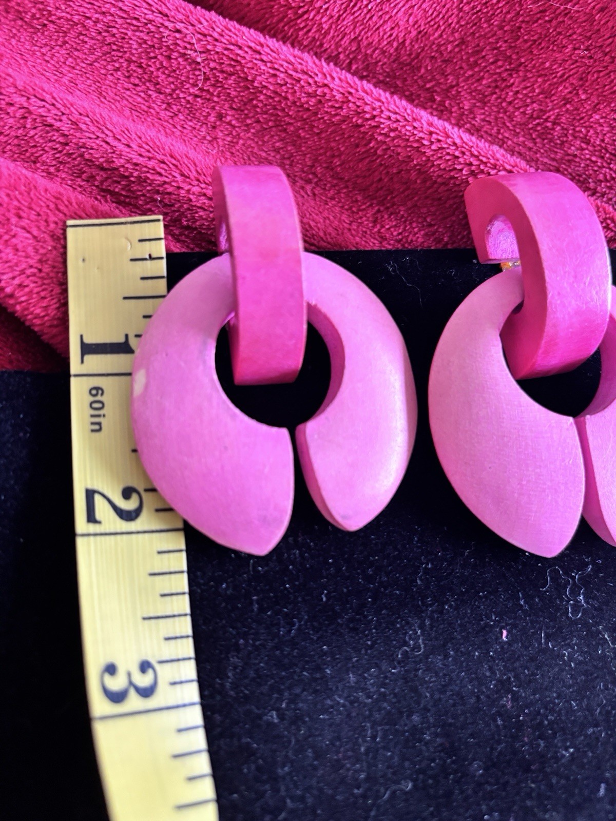 VTG Pink Geometric Interlocking Wood Matt Finish Clip On 1980 (see desc)