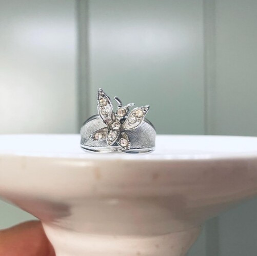 Park Lane Rare HOSTESS BUTTERFLY RING w/ Swarovski Crystals – Sz 6 – Lovely!