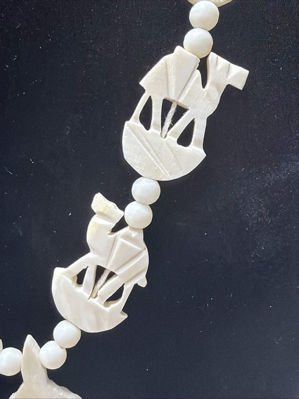 Estate Jewelry Hand Carved Camels With Camel Pendant(E)