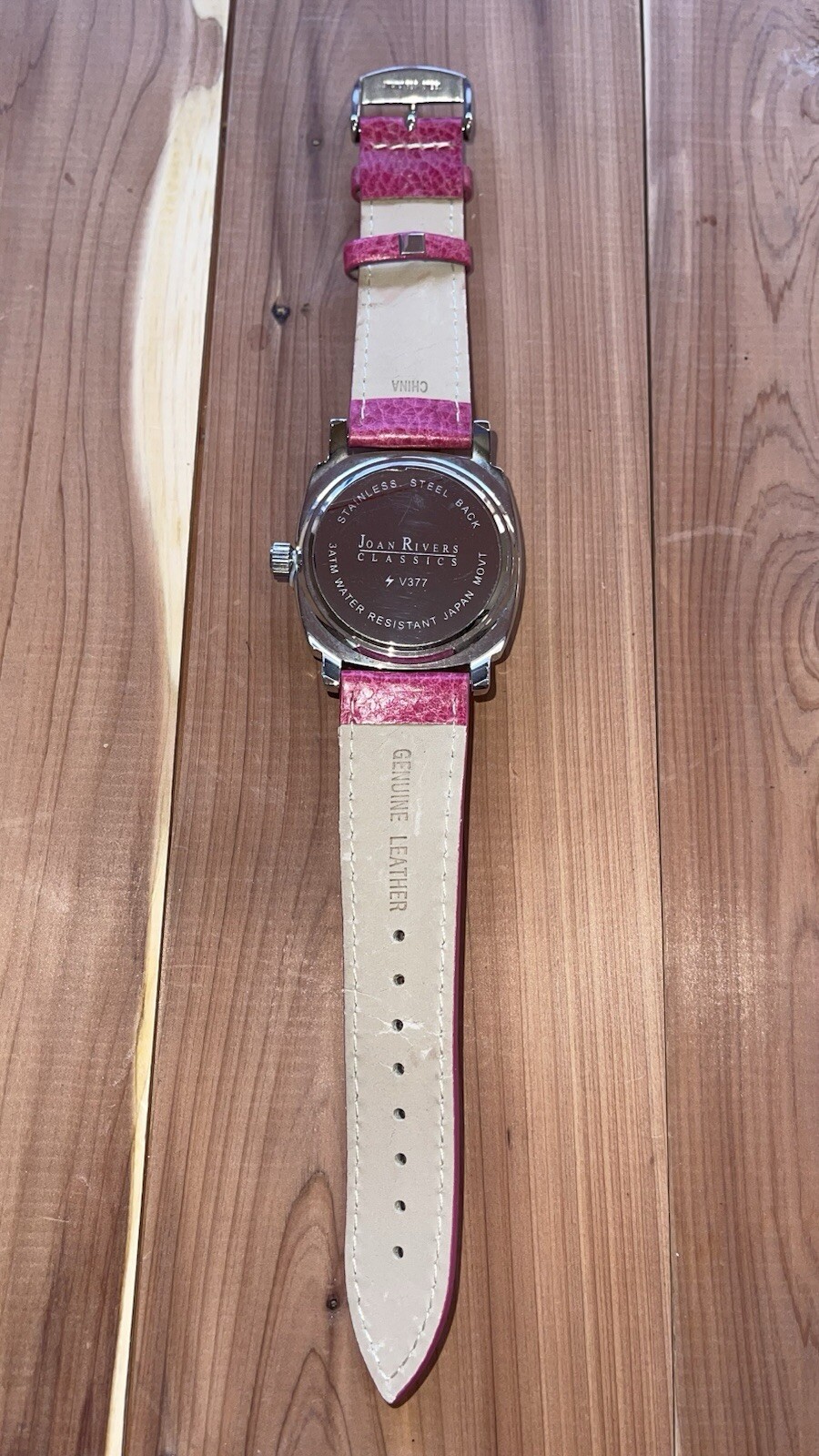 Vintage NewJoan Rivers Classics V377 Silver Pink Leather Band Quartz Watch