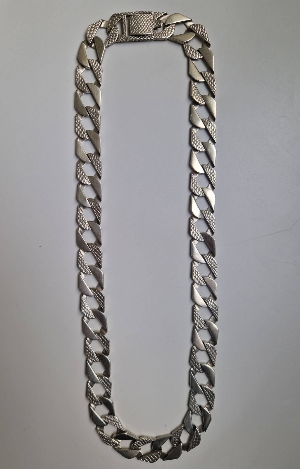 925 Sterling Silver Heavy Cuban Curb Chain Necklace 108.96g 65.5cm Box Clasp