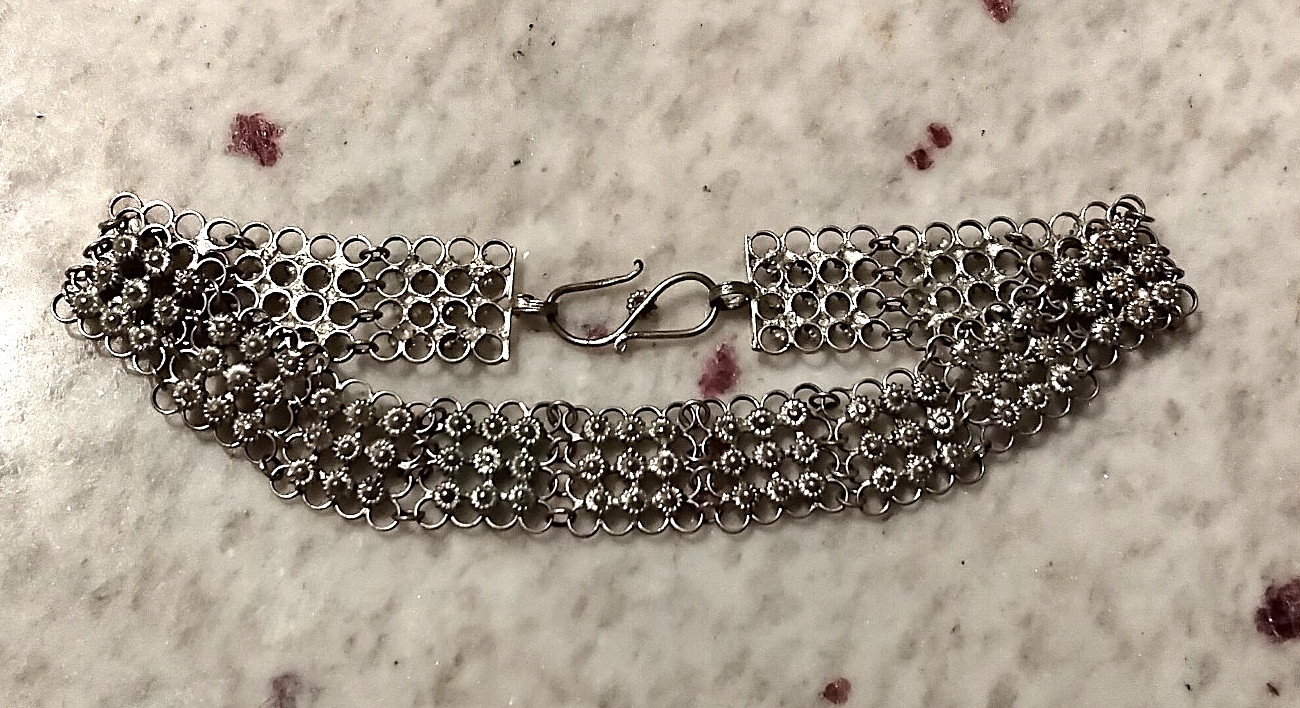 Vintage Handcrafted Ornamental Silver bracelet – India / Asia 17.5cm long