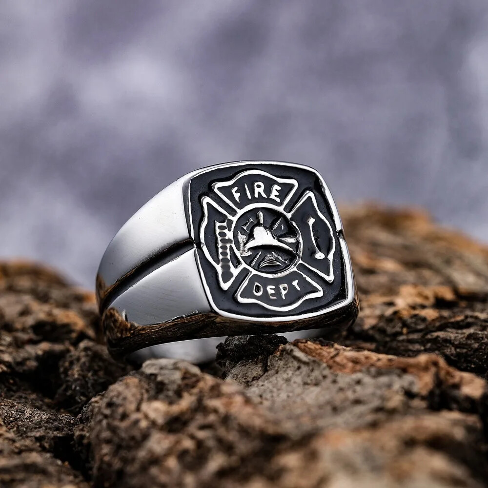Men’s Personality Fire Polices Firelighter Trend Stainless Steel Rings Size 8-14