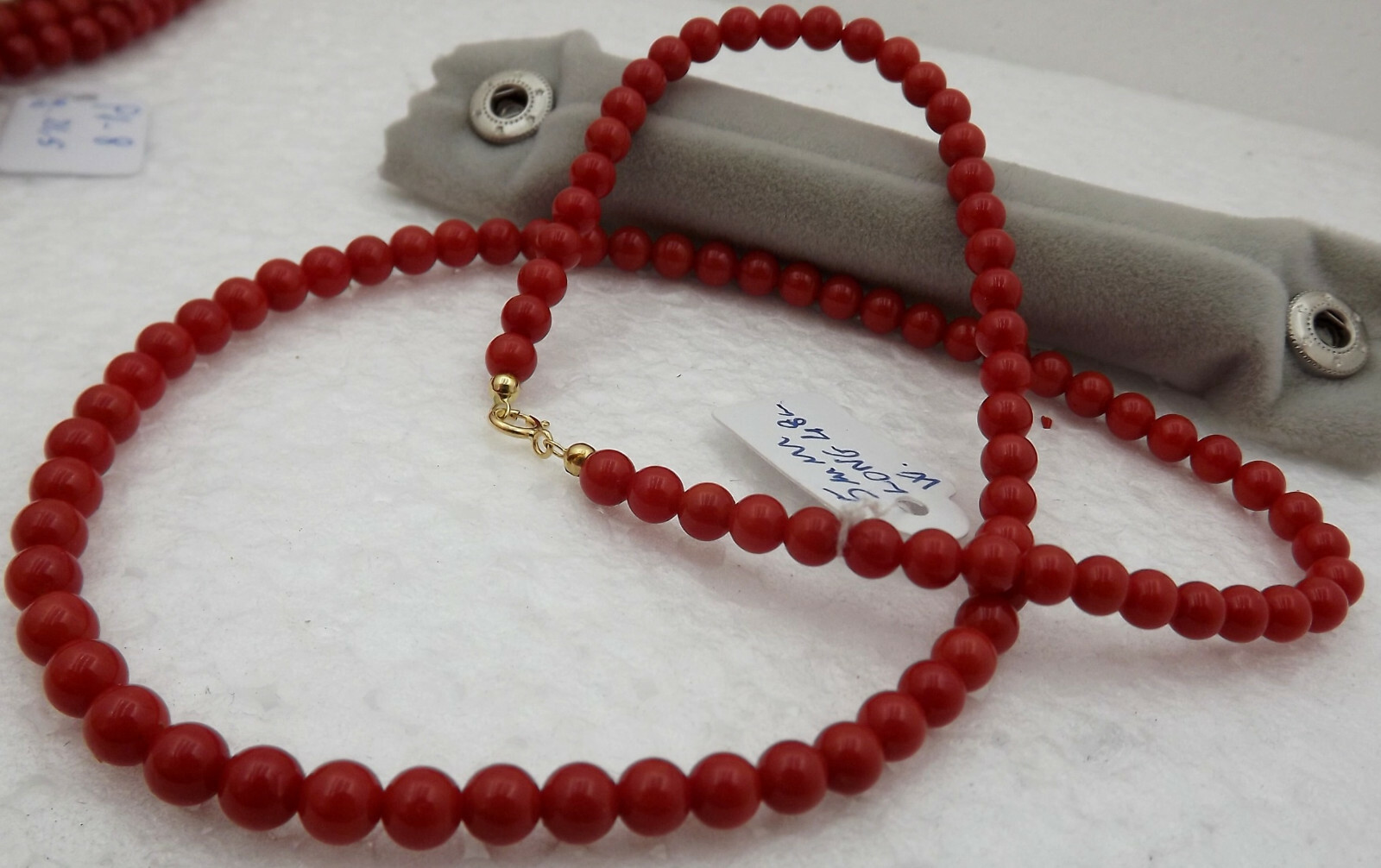 red coral necklace,corallo rosso,Korallen,紅珊瑚項鍊,улаан шүрэн corail rouge rojo