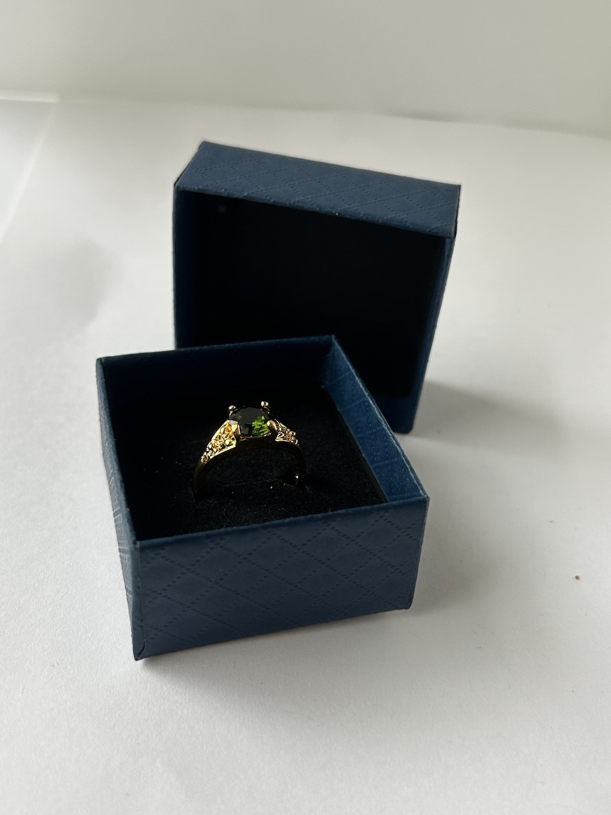 Vintage Green Cubic Zirconia Ring Gold Plated Womens Size 7.5