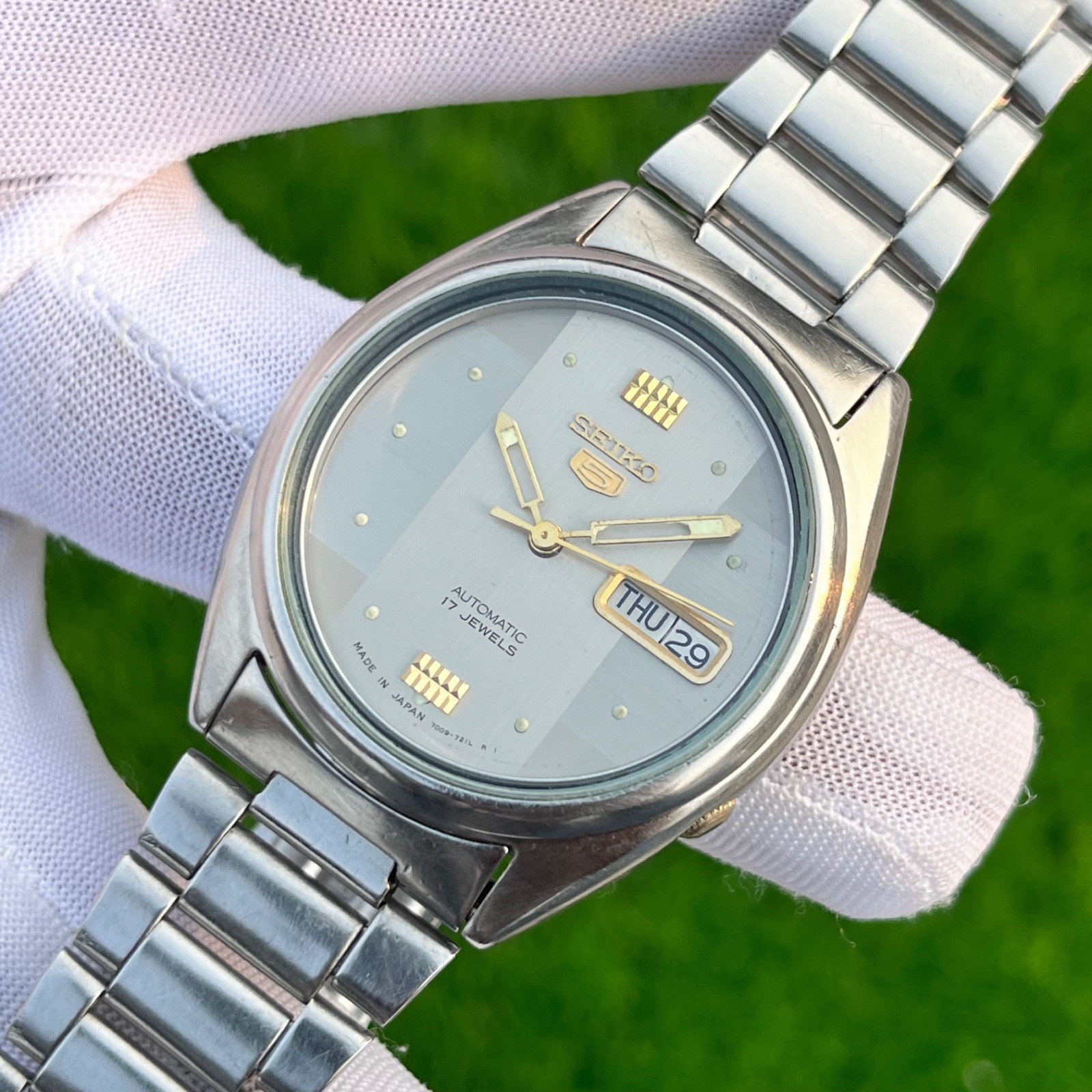 Vintage Seiko 5 Automatic Dress Formal Japan Made Men’s Watch 7009-821J