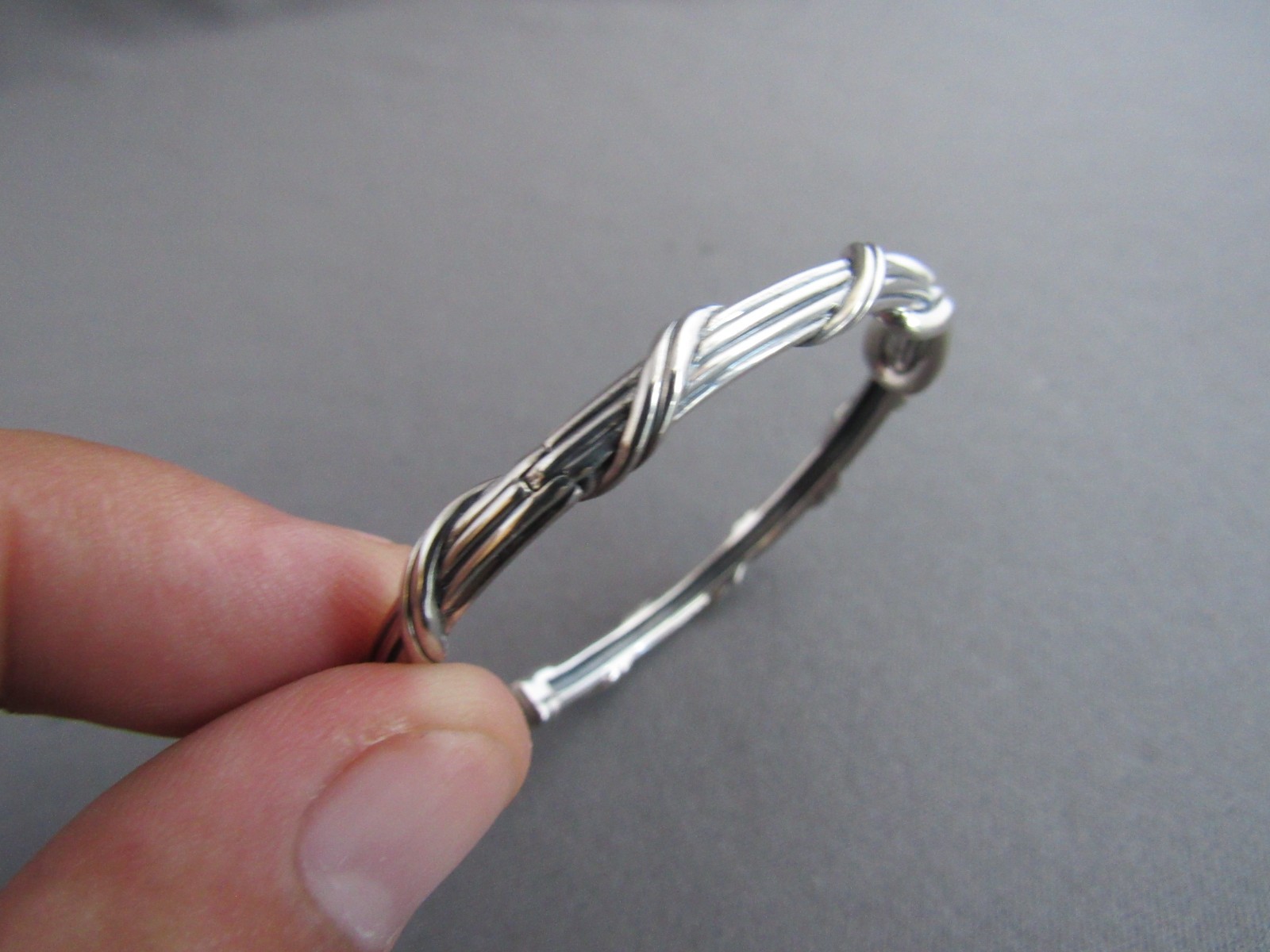 PETER THOMAS ROTH STERLING INFINITY WRAPPED BANGLE CUFF BRACELET
