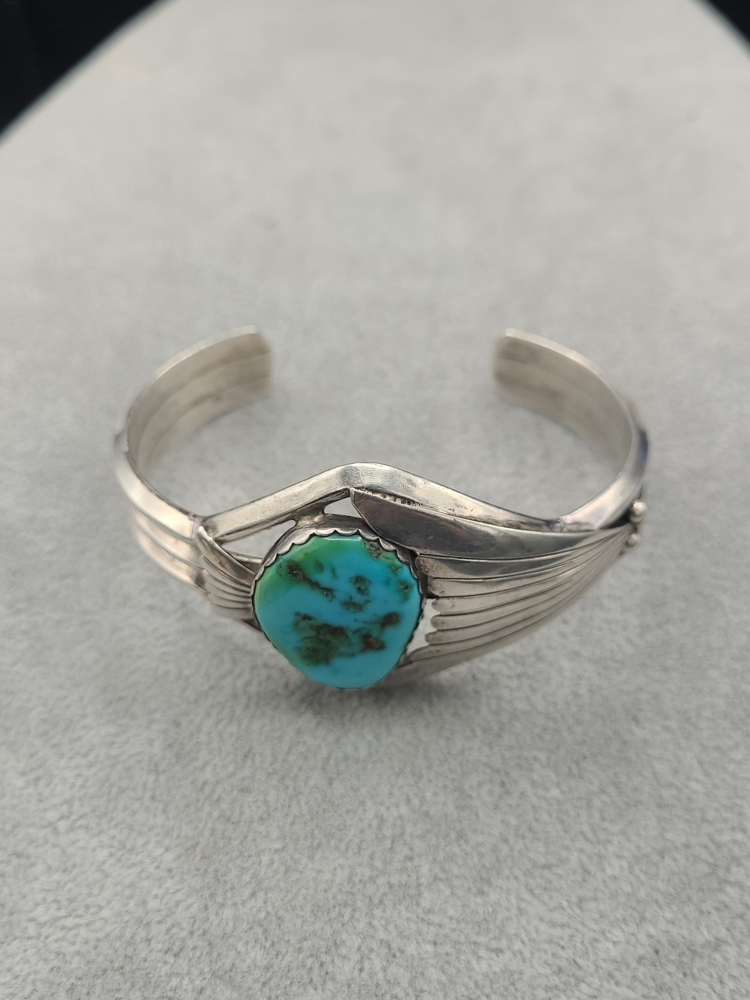 UNSIGNED Sterling Cuff Bracelet Turquoise SOUTHWESTERN Artisan Design 42.5g