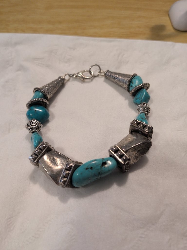 Handmade Turquoise Dyed Howlite and Silver Tone Beaded Bracelet