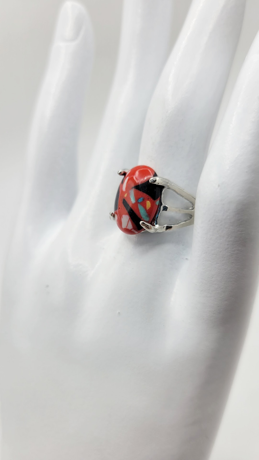 Women’s Silver Tone Oval Simulated Stone Red Black White Blue Yellow Ring Size 5