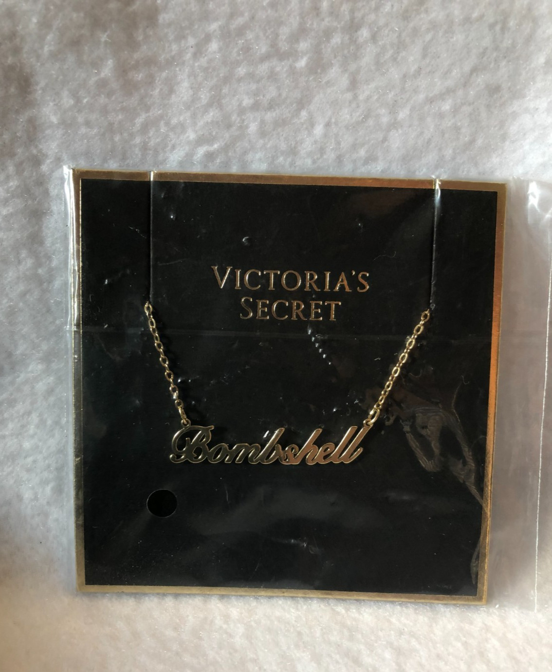 Victoria’s Secret Gold Tone 18” Dainty “Bombshell” Chain Necklace New!