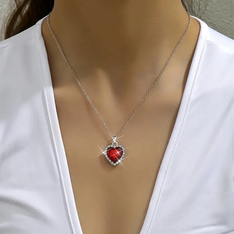 Red Titanic Heart of the Ocean Crystal Pendant Necklace Rhinestone Jewelry
