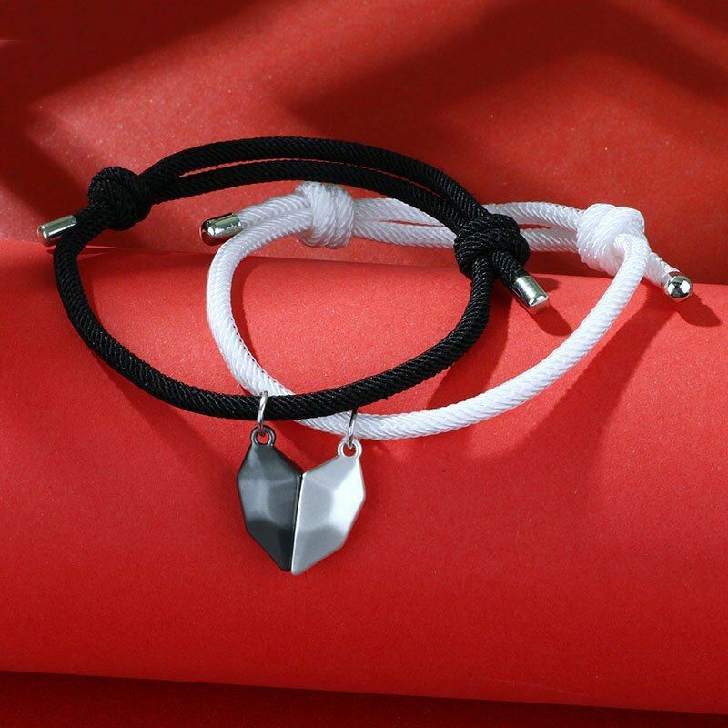 2 Pcs Magnetic Lover Couple Bracelet Heart Pendant Bracelets Fashion Jewelry NEW