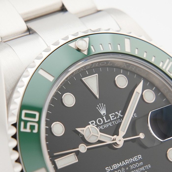ROLEX Submariner Date 41 126610LV Warranty 2022 Box/Paper
