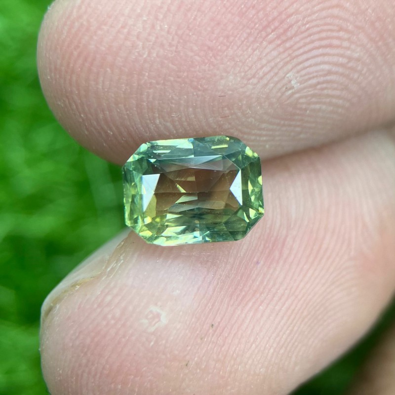 2.23 Cts CERTIFIED!!| natural loose|Teal Sapphire | Blue Green Yellow | Octagon